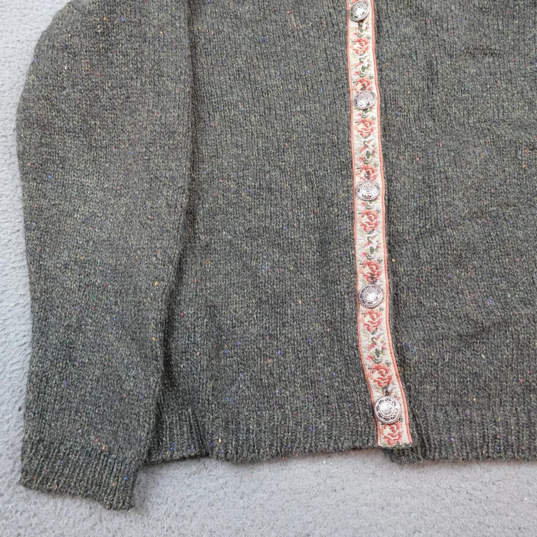 Vintage Alps Cardigan Sweater Womens Small Gray Knit Floral Trim Button Front Collar Size M / US 6-8 / IT 42-44 - 3 Thumbnail
