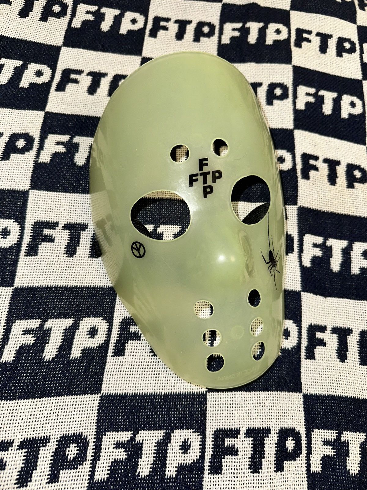 Fuck The Population FTP x Babylon Glow in the Dark Hockey Mask Size ONE SIZE - 3 Thumbnail