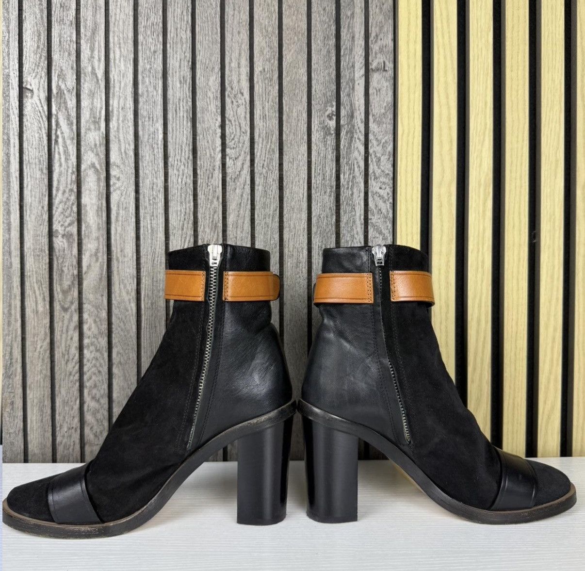 Isabel Marant Isabel Marant Black/Tan Leather & Suede Ankle Buckle w/COA Size US 10 / IT 40 - 2 Thumbnail