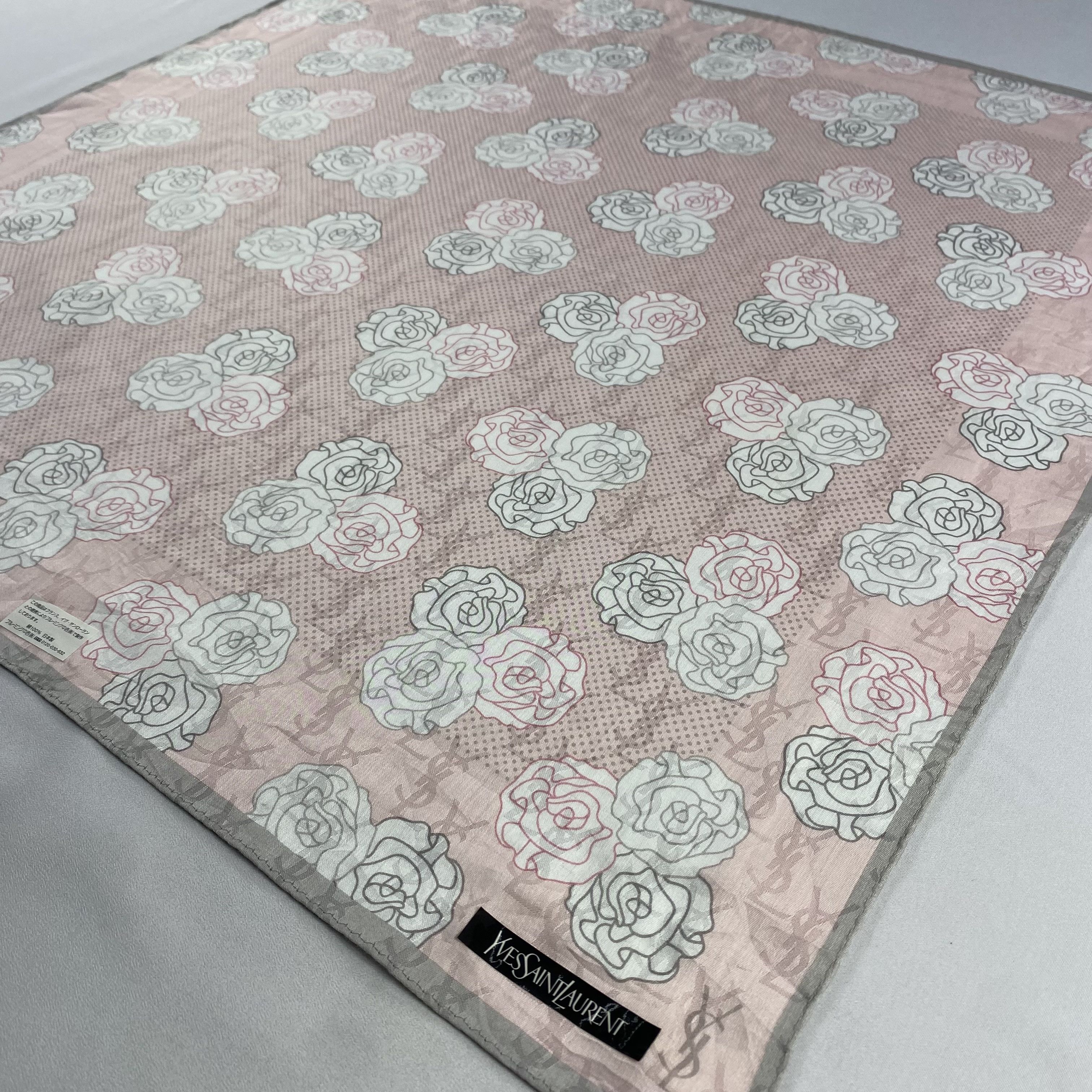 Vintage Yves Saint Laurent Handkerchief / Neckerchief-P1106 Size ONE SIZE - 2 Thumbnail