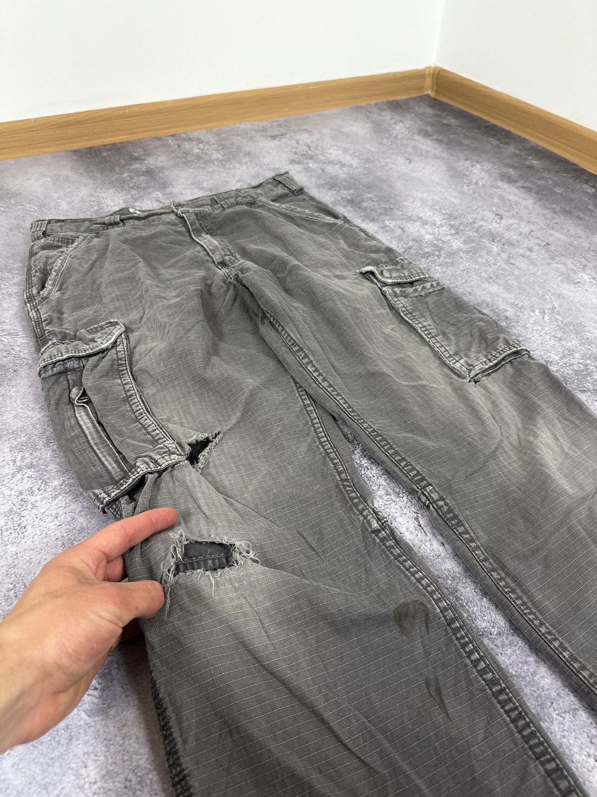 Carhartt Vintage Carhartt Distressed Cargo Opium Faded USA Work Pants Size US 32 / EU 48 - 14 Thumbnail