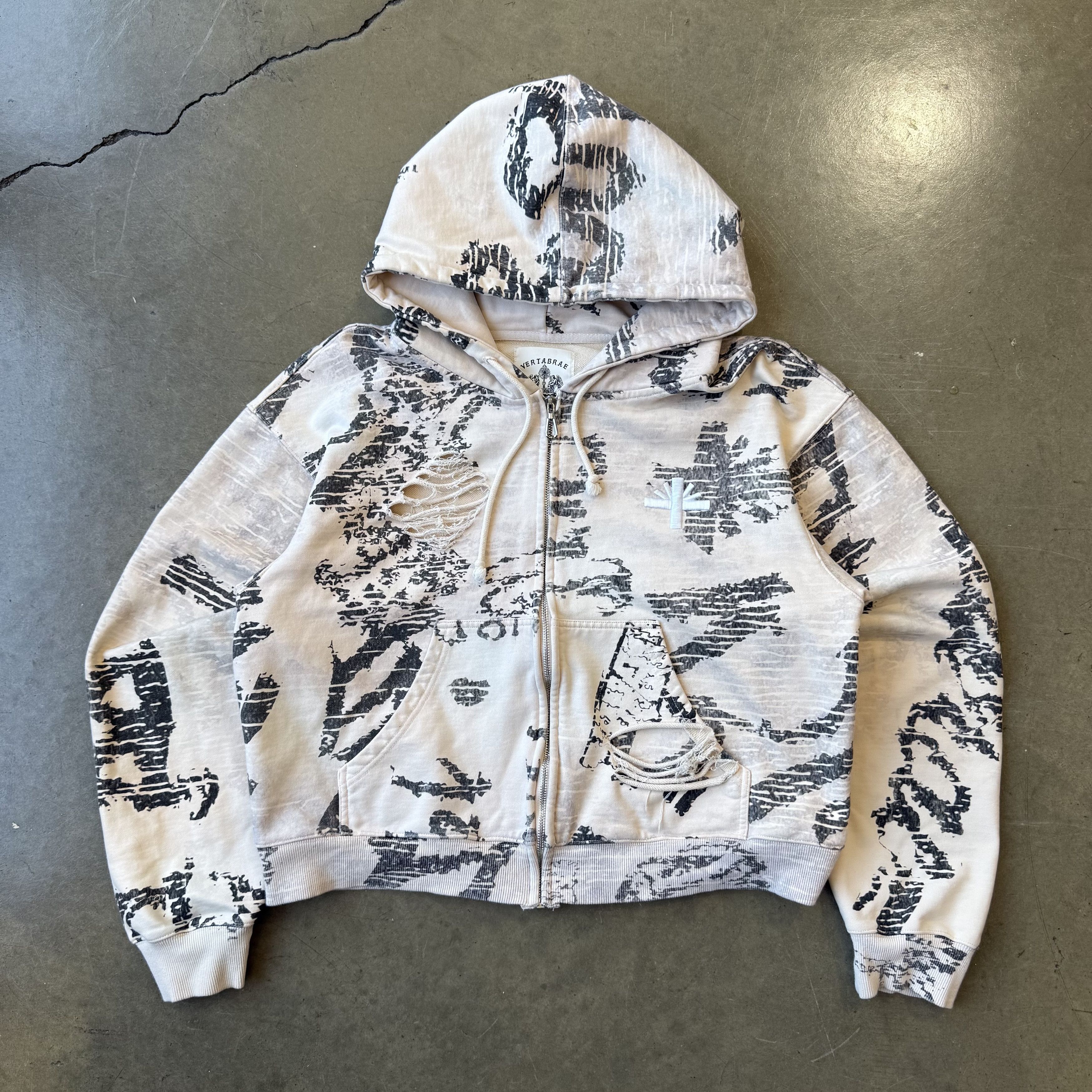 Vertabrae Size Medium - Vertabrae Graffiti Zip Up Hoodie Size US M / EU 48-50 / 2 - 1 Thumbnail