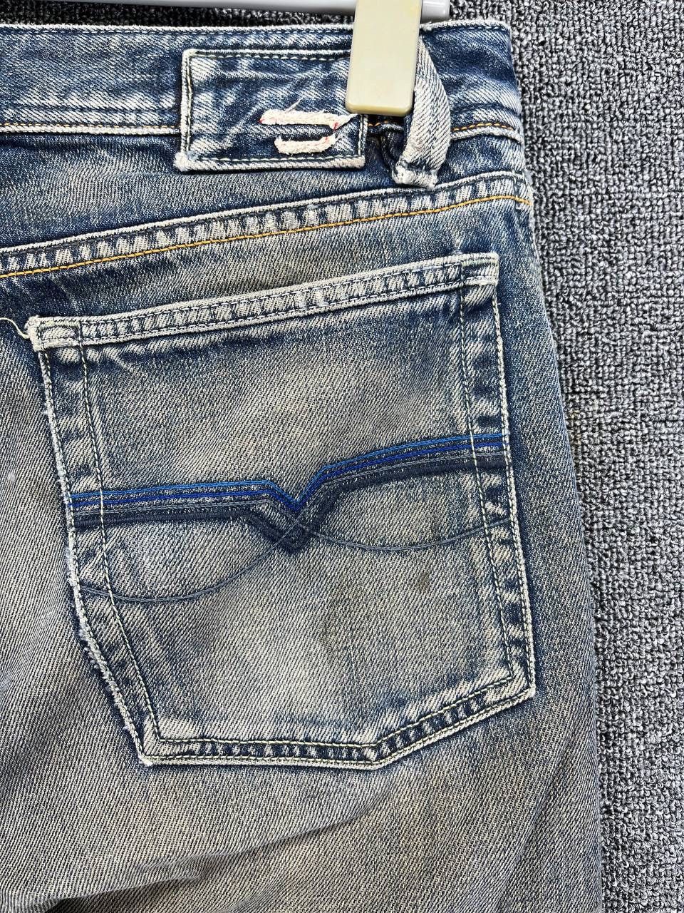 Diesel Vintage 90s Diesel Rare Punk Jeans Denim Pants Size US 29 - 10 Thumbnail