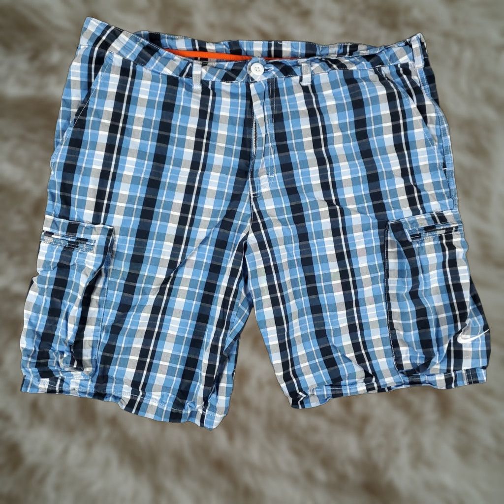 Nike Nike Shorts Mens Size 38 Blue Plaid Cotton Swoosh Cargo Outdoors Size US 38 / EU 54 - 1 Thumbnail