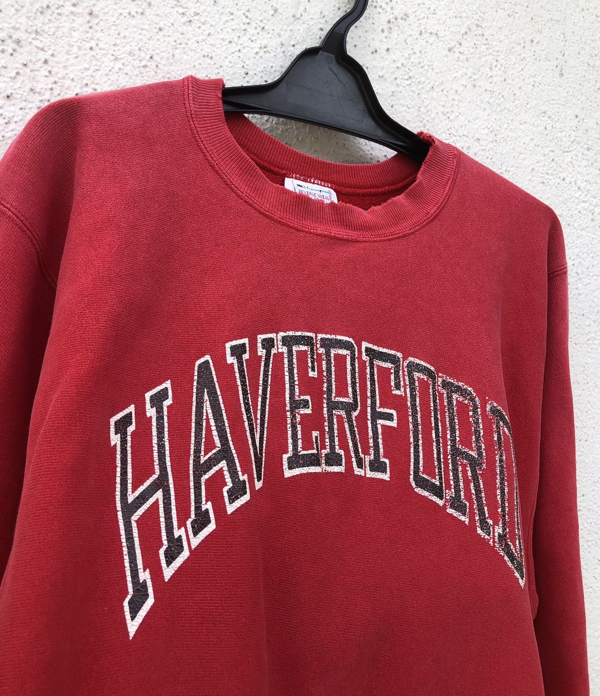 Vintage Vintage 80s Champion Reverse Weave Red Distressed Sweatshirt Size US L / EU 52-54 / 3 - 9 Thumbnail