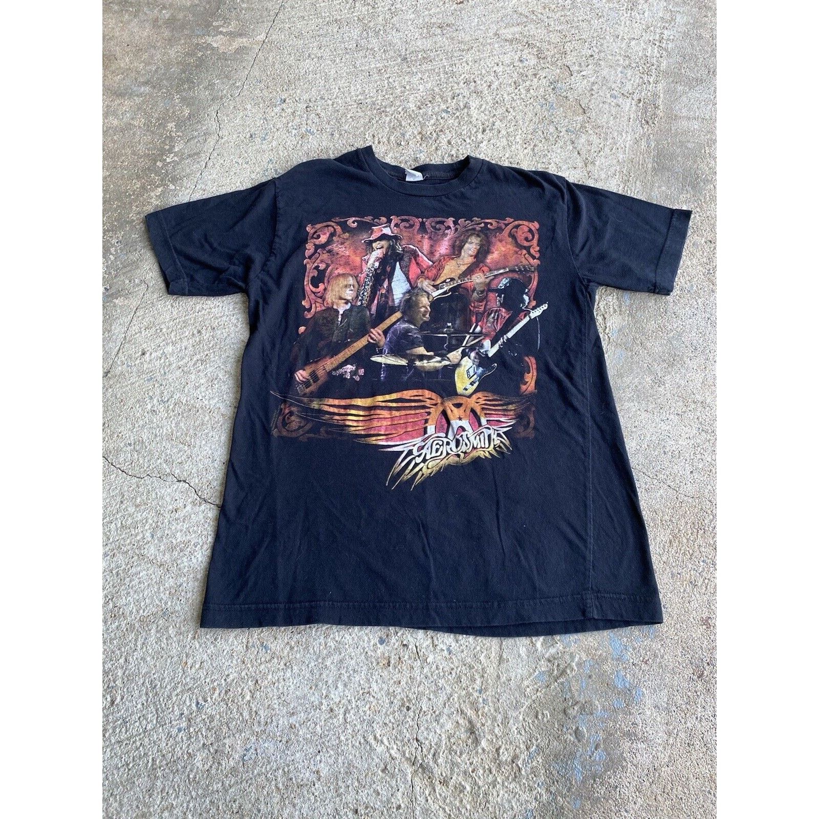 Band Tees Vintage Y2K 2009 Aerosmith Band T Shirt Size Small Used Size US S / EU 44-46 / 1 - 1 Thumbnail