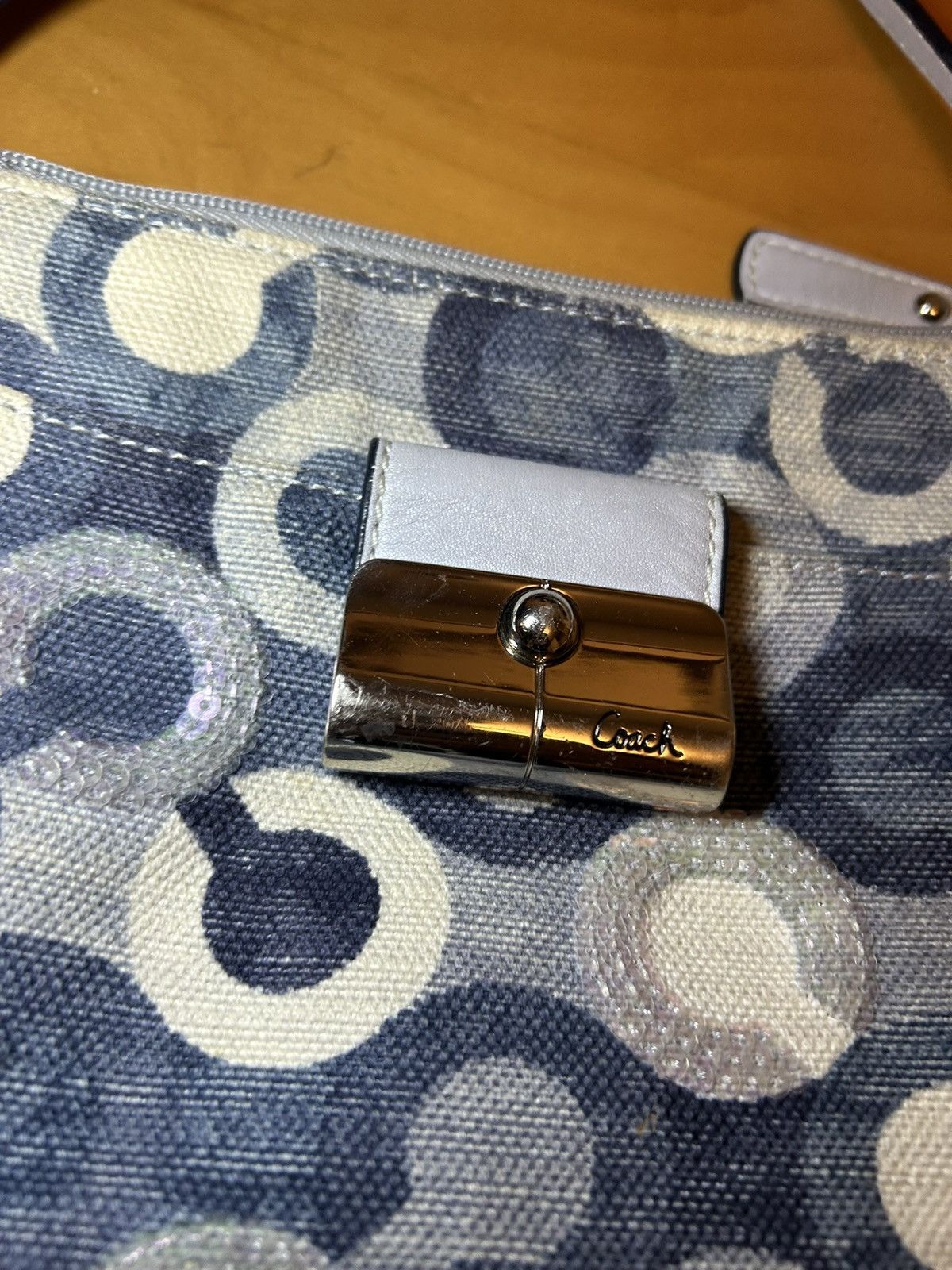 Coach Vintage Coach sequin monogram leather hybrid crossbody bag Size ONE SIZE - 6 Thumbnail