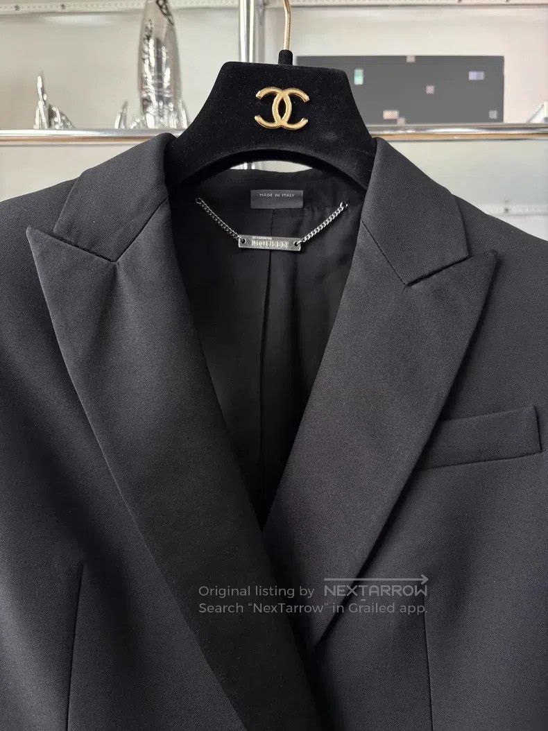 Alexander McQueen Alexander Mcqueen Black show, woollen silk material, sleev Size XS / US 0-2 / IT 36-38 - 2 Thumbnail