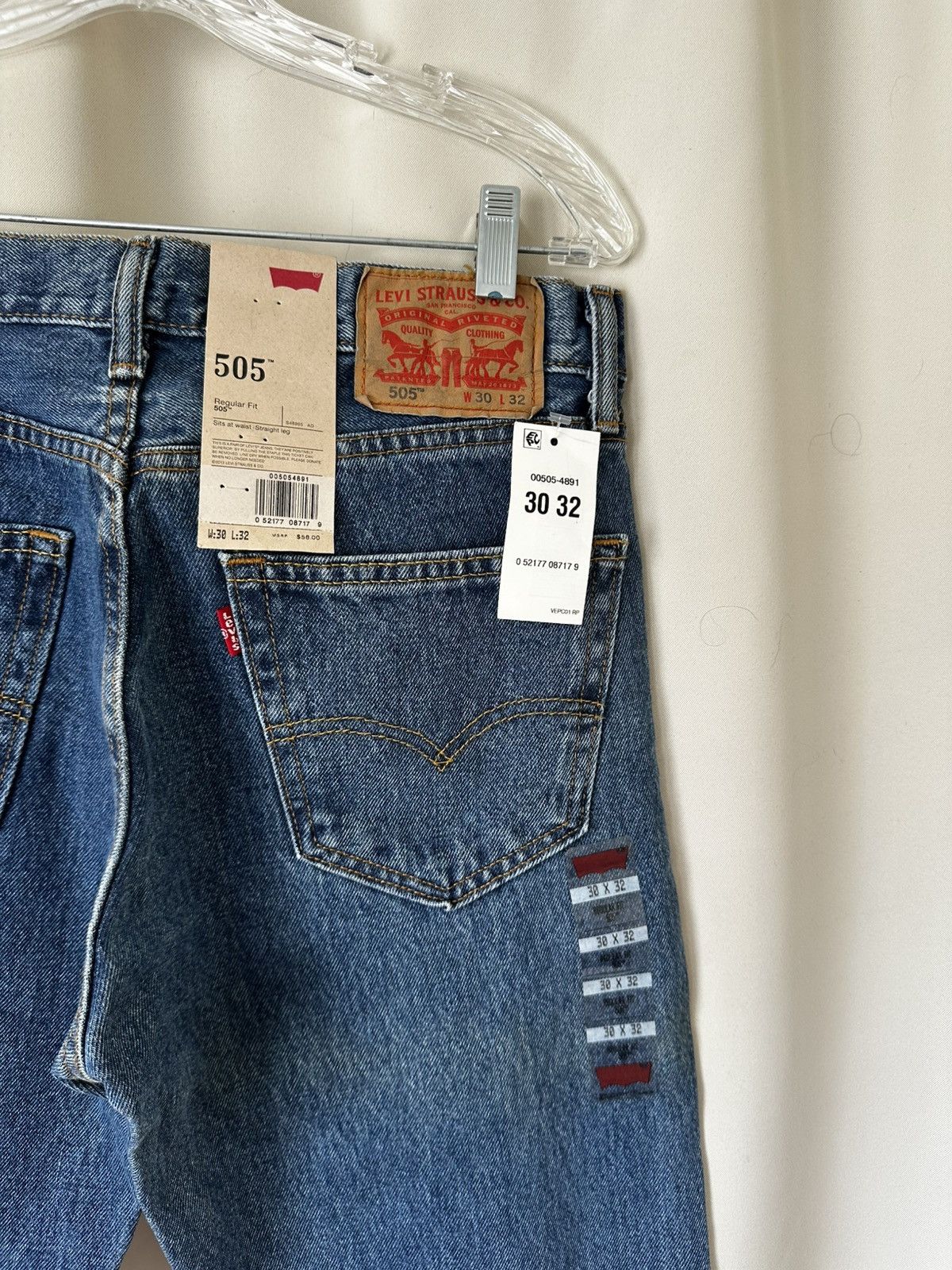 Levi's × Vintage NEW Men's Levis 505 Jeans Size 30x32 Blue WITH TAG Size US 30 / EU 46 - 4 Thumbnail