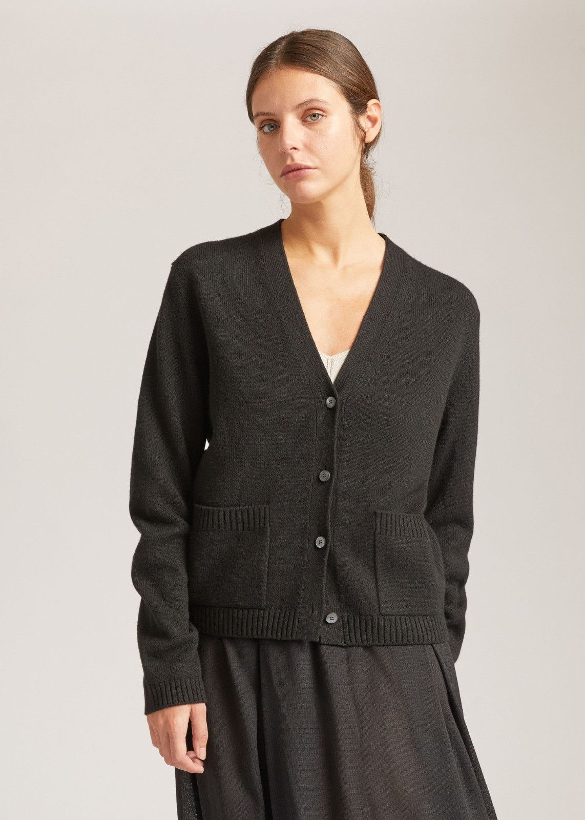 Loro Piana o1srvl11e0125 Grassmoor Cashmere Cardigan in Black Size XS / US 0-2 / IT 36-38 - 6 Thumbnail