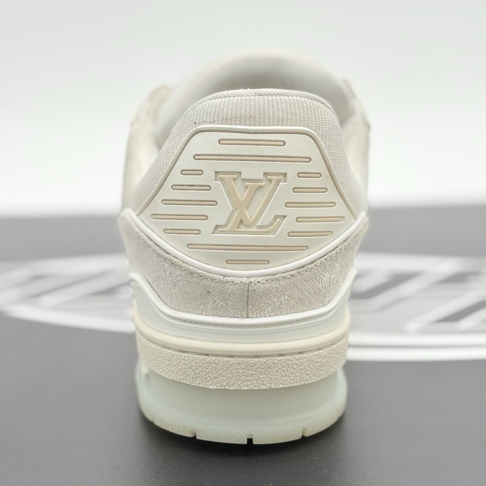 Louis Vuitton Louis Vuitton Trainer Denim ' Beige ' | GREAT CONDITION Size US 10 / EU 43 - 9 Thumbnail