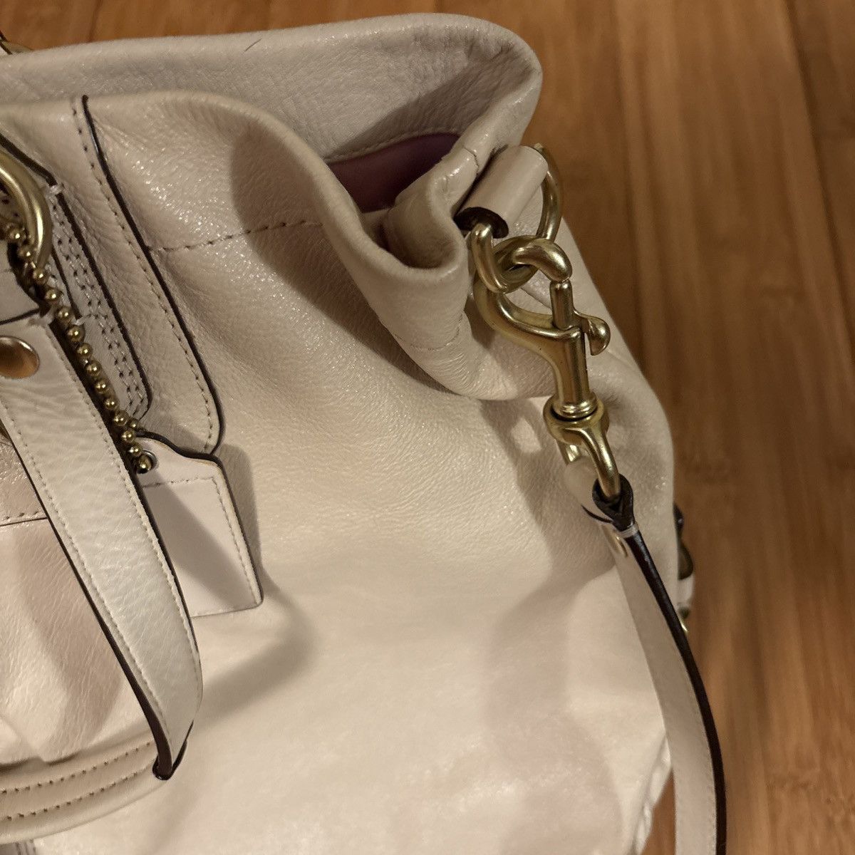 Coach Coach | Vintage Ashley Cream Leather Caryall Top Handle Size ONE SIZE - 11 Thumbnail