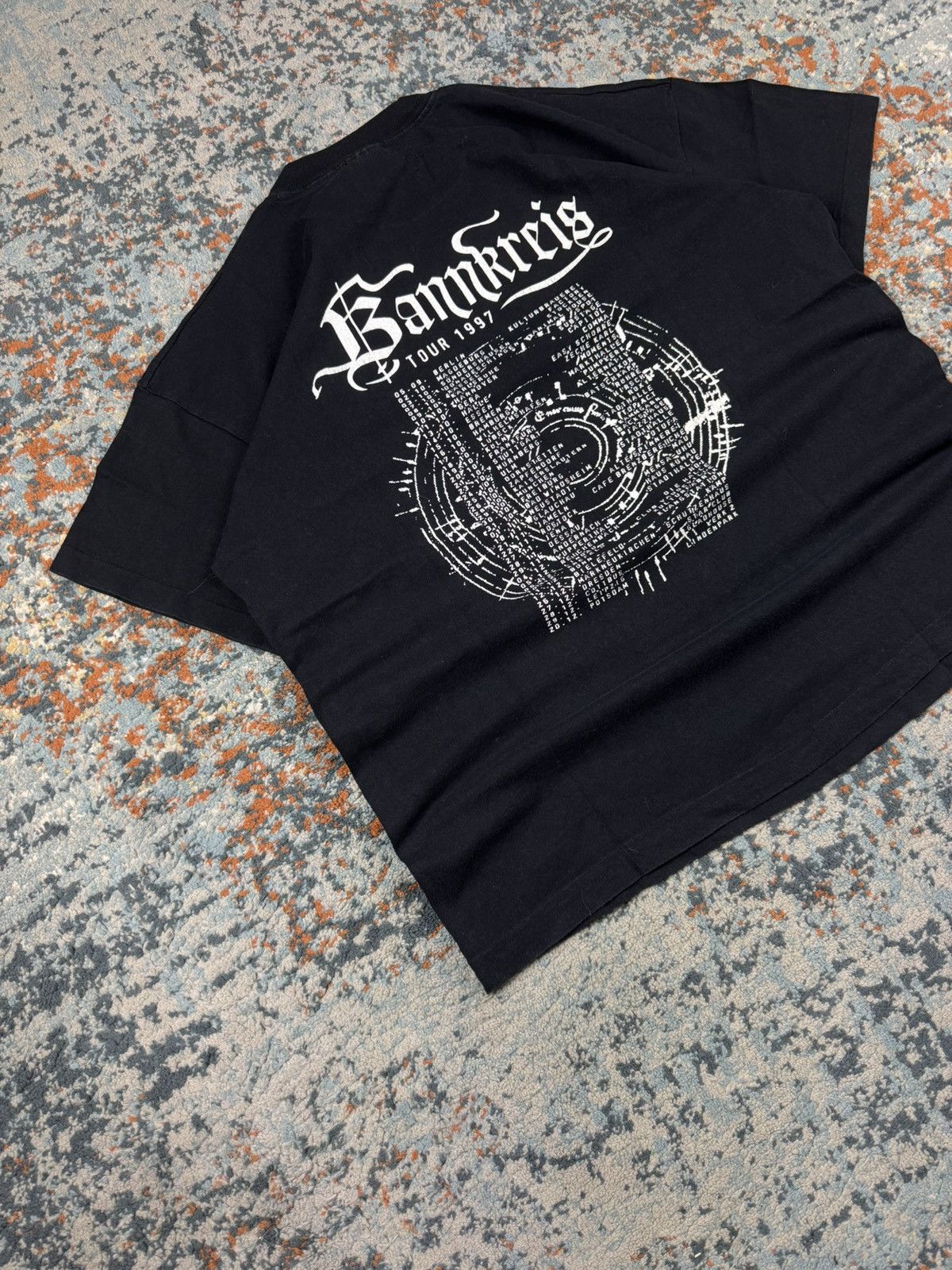 Band Tees Vintage 1997 Subway to Sally bannkreis rock band graphic tee Size US XL / EU 56 / 4 - 4 Thumbnail
