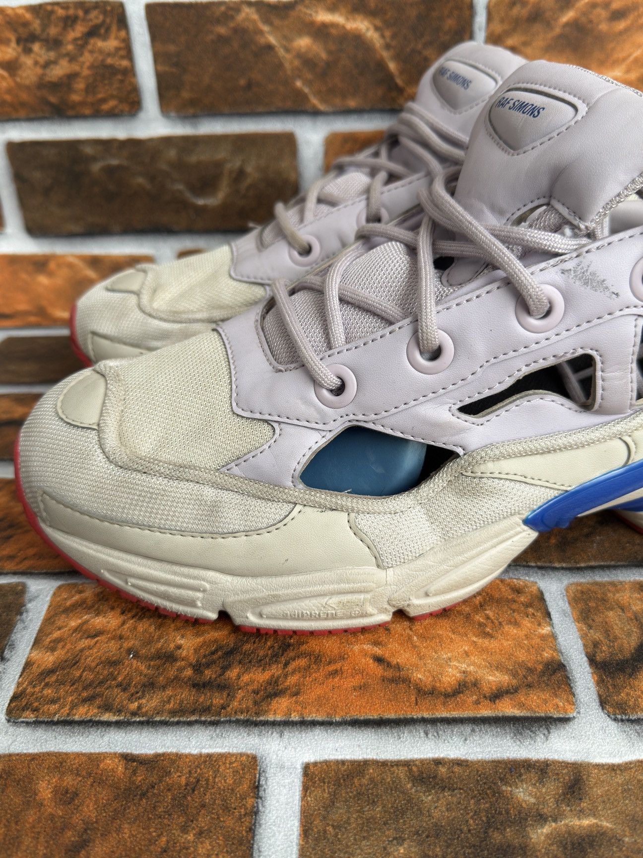 Adidas × Raf Simons Ozweego cut out sneaker Size US 11 / EU 44 - 12 Thumbnail