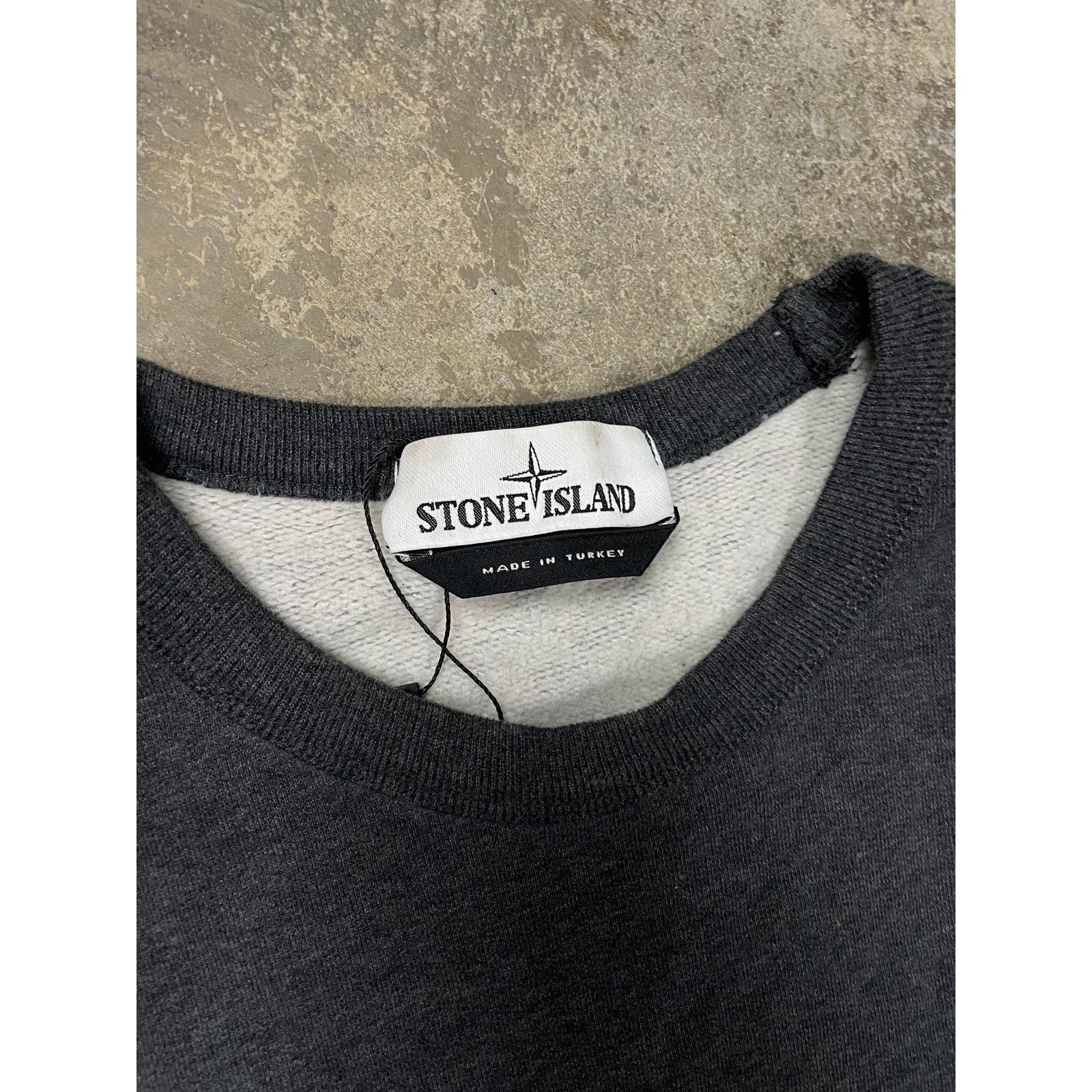 Stone Island Stone Island Crewneck Grey Used Medium Size US M / EU 48-50 / 2 - 2 Thumbnail