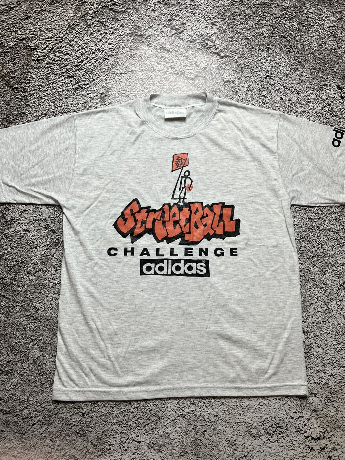 Adidas Early 90’s adidas streetball basketball vintage t shirt Size US L / EU 52-54 / 3 - 1 Thumbnail