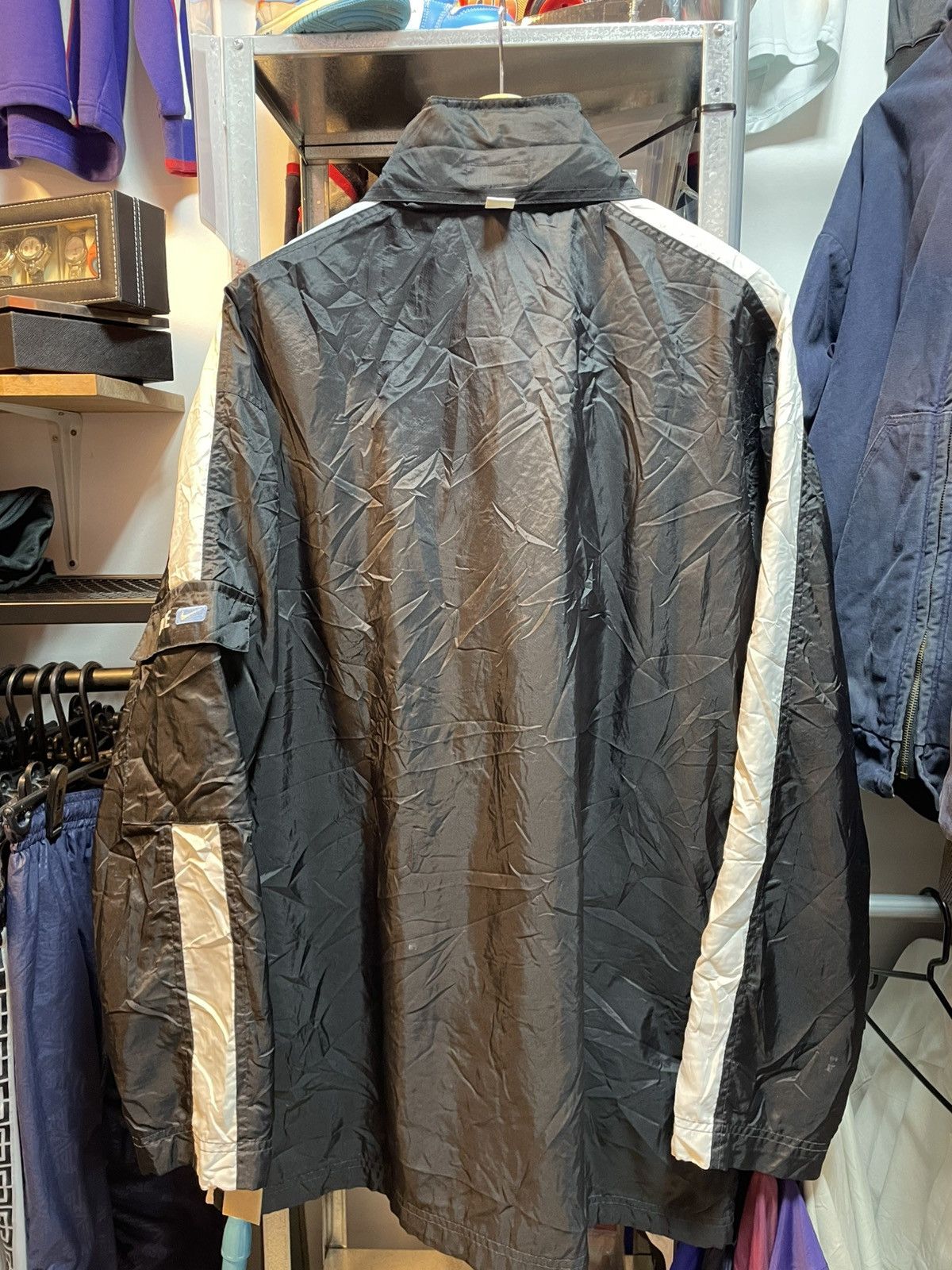 Nike Vintage Nike Windbreaker Jacket Size US XL / EU 56 / 4 - 3 Thumbnail