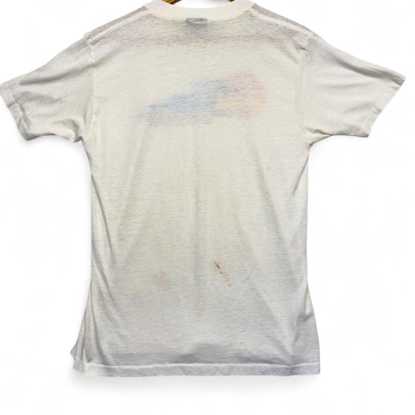 Other Paper thin thrashed vintage 90s Sea World white t-shirt Size US M / EU 48-50 / 2 - 5 Thumbnail