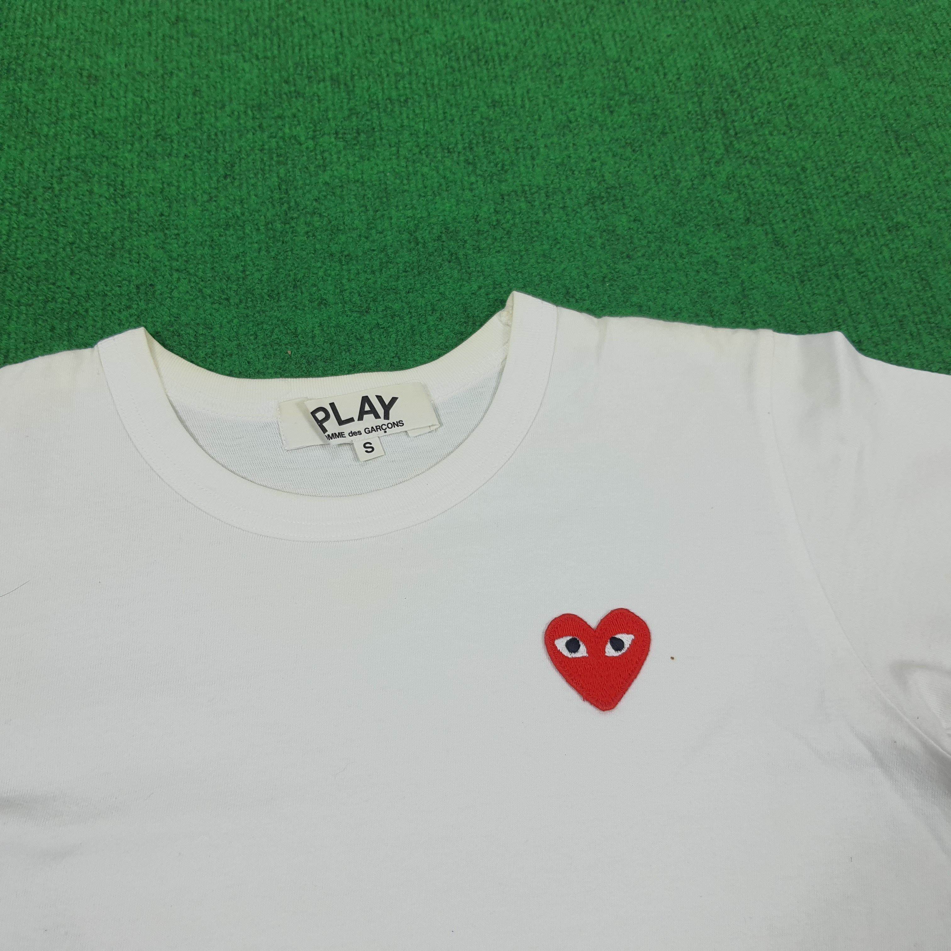 Comme des Garcons Vintage Comme Des Garcons Play T-shirt Size XS / US 0-2 / IT 36-38 - 2 Thumbnail