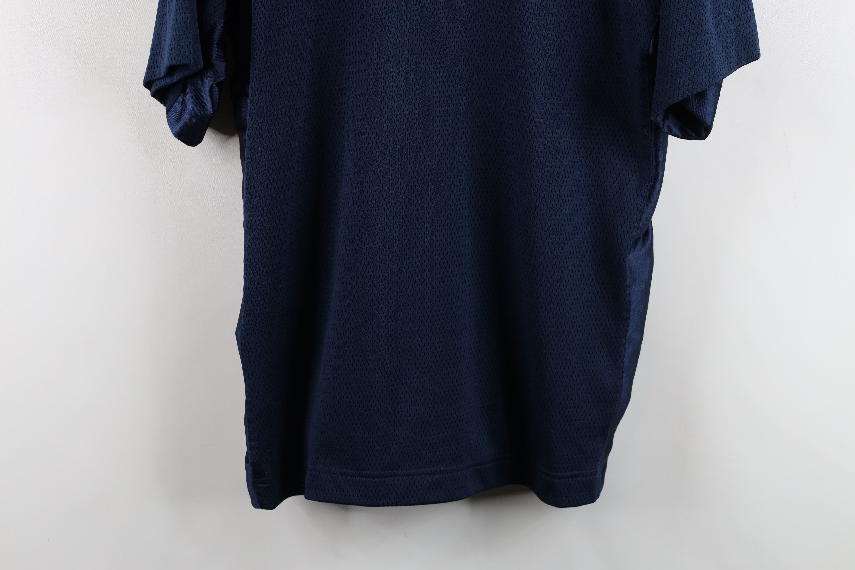 Nike Vintage Y2K Nike Basketball Scott Center Swoosh Mesh T-Shirt Size US M / EU 48-50 / 2 - 3 Thumbnail