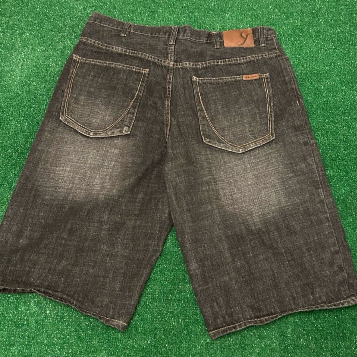 Sean John VINTAGE Sean John JNCO Baggy Hip Hop Skater Grunge Jeans Shorts Men Size 38 Jorts Black 38 JNCO Logo Pockets Grunge Hip Hop 2000s Mens Size US 38 / EU 54 - 4 Thumbnail