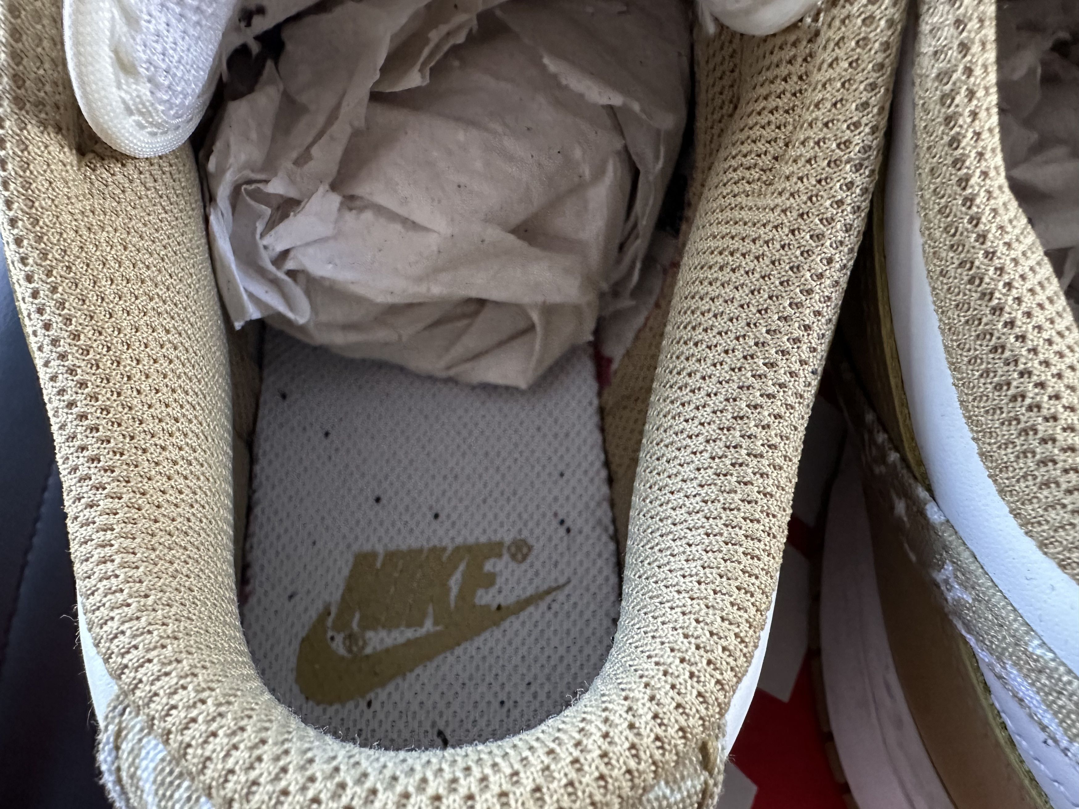 Nike PREOWNED WMNS NIKE DUNK LOW ESS "PAISLEY PACK BARLEY" Size US 7.5 / IT 37.5 - 15 Thumbnail