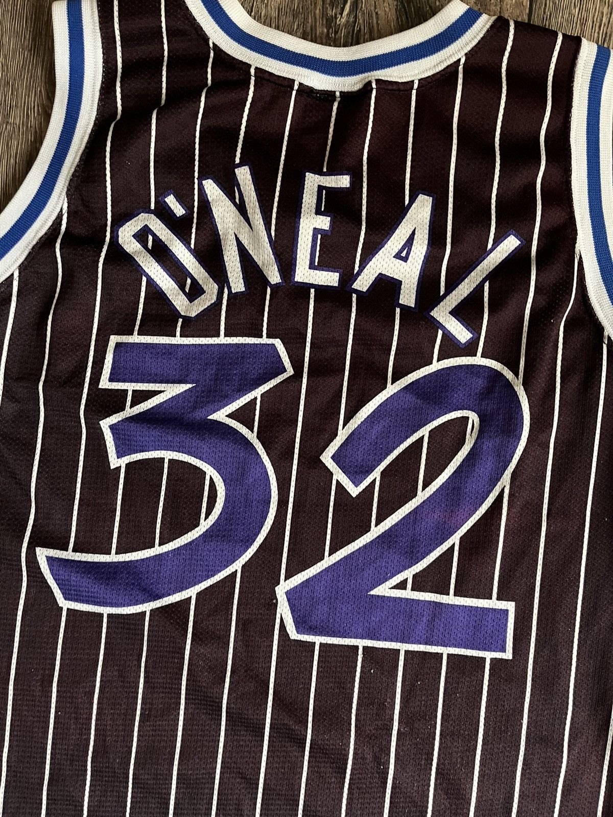 NBA × Vintage Vintage 90s Champion Orlando Magic #32 Shaquille On'eal NBA Size US S / EU 44-46 / 1 - 10 Thumbnail