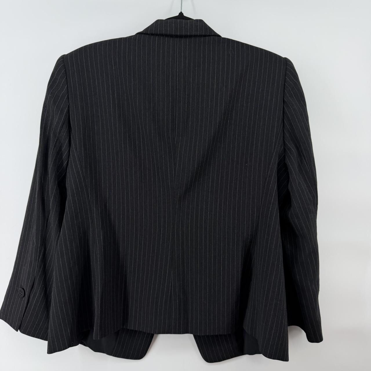 Armani Collezioni Armani Collezioni Women Blazer US 16 Black Pinstripe Wool Size XXL / US 16-18 / IT 52-54 - 7 Thumbnail