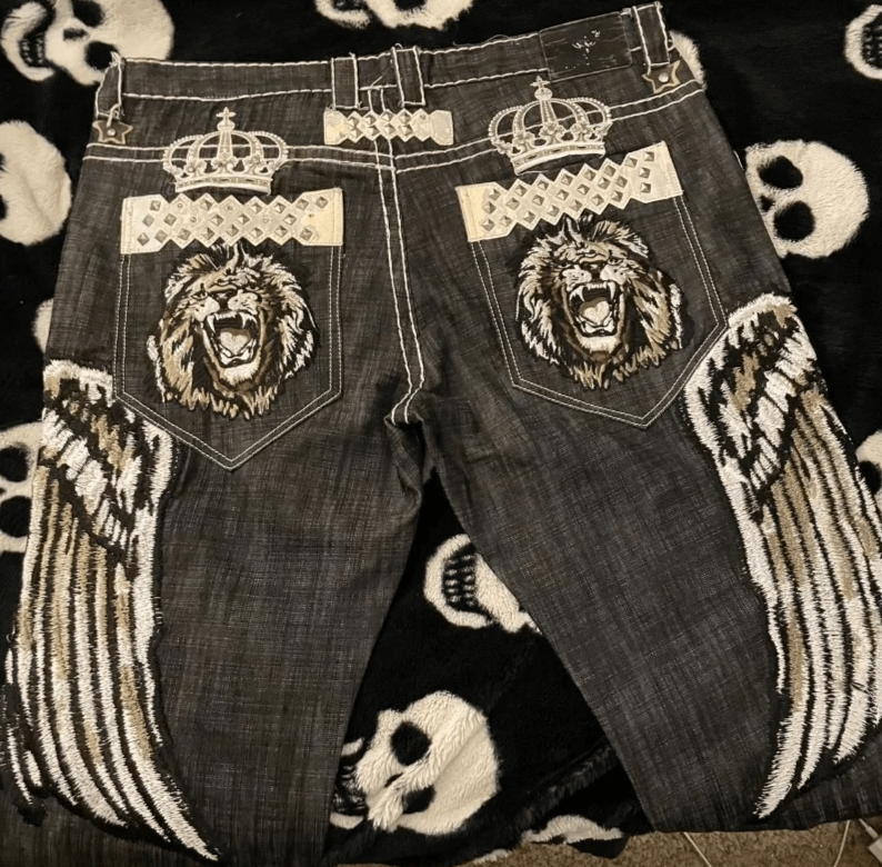 Japanese Brand Embroidery Baggy Jeans Size US 34 / EU 50 - 1 Thumbnail