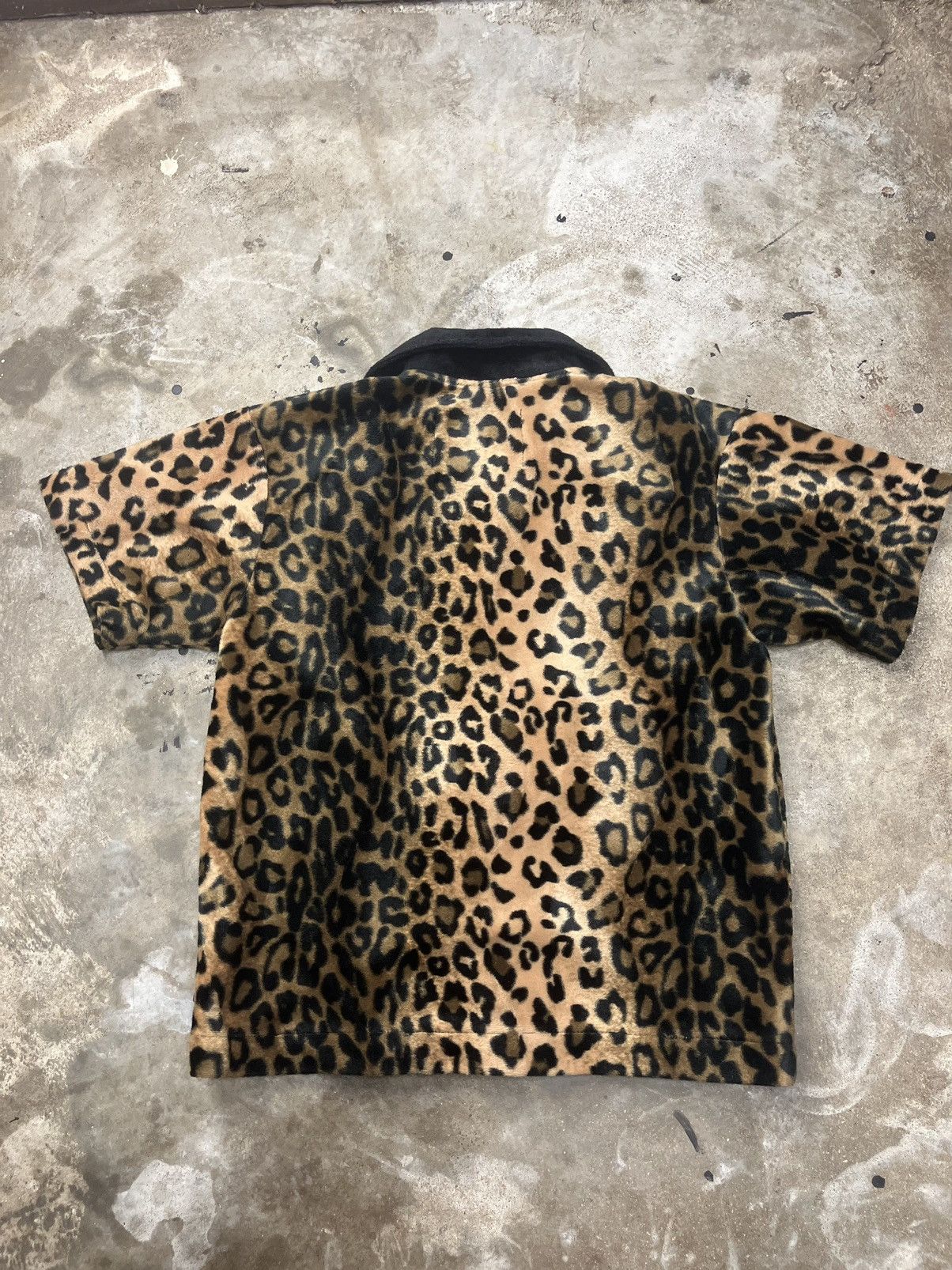 Japanese Brand 80’s Velour Leopard Print Collared Shirt Size US XS / EU 42 / 0 - 4 Thumbnail
