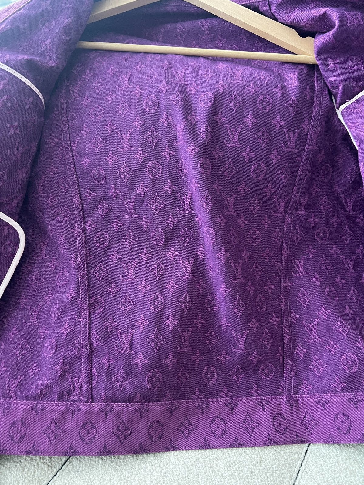 Louis Vuitton × Virgil Abloh Louis Vuitton Virgil Abloh Monogram Denim Jacket Size US M / EU 48-50 / 2 - 8 Thumbnail