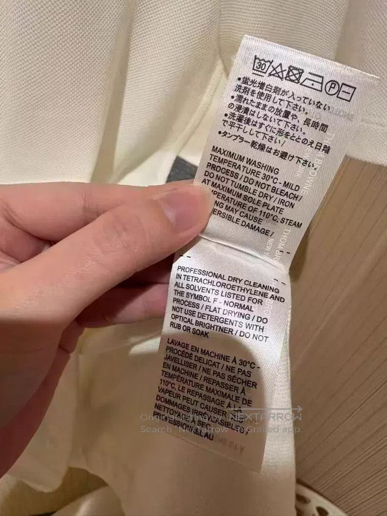 Thom Browne Thom Browne White short-sleeve T-shirt with four stripes Size US L / EU 52-54 / 3 - 4 Thumbnail