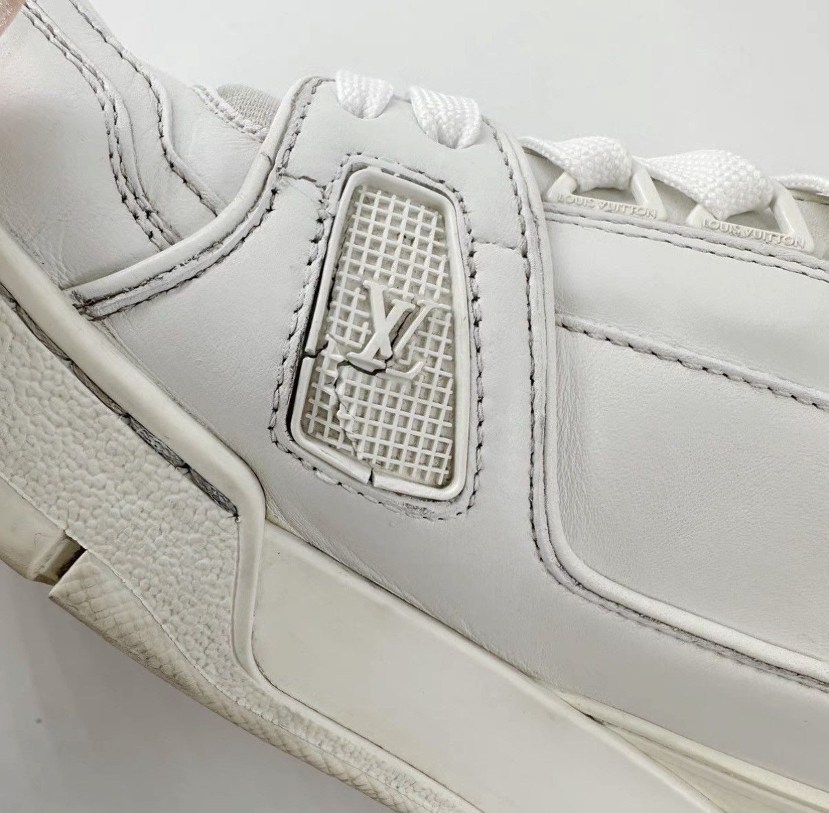 Louis Vuitton Louis Vuitton LV Trainer White Sneakers K12 Size US 9 / EU 42 - 8 Thumbnail