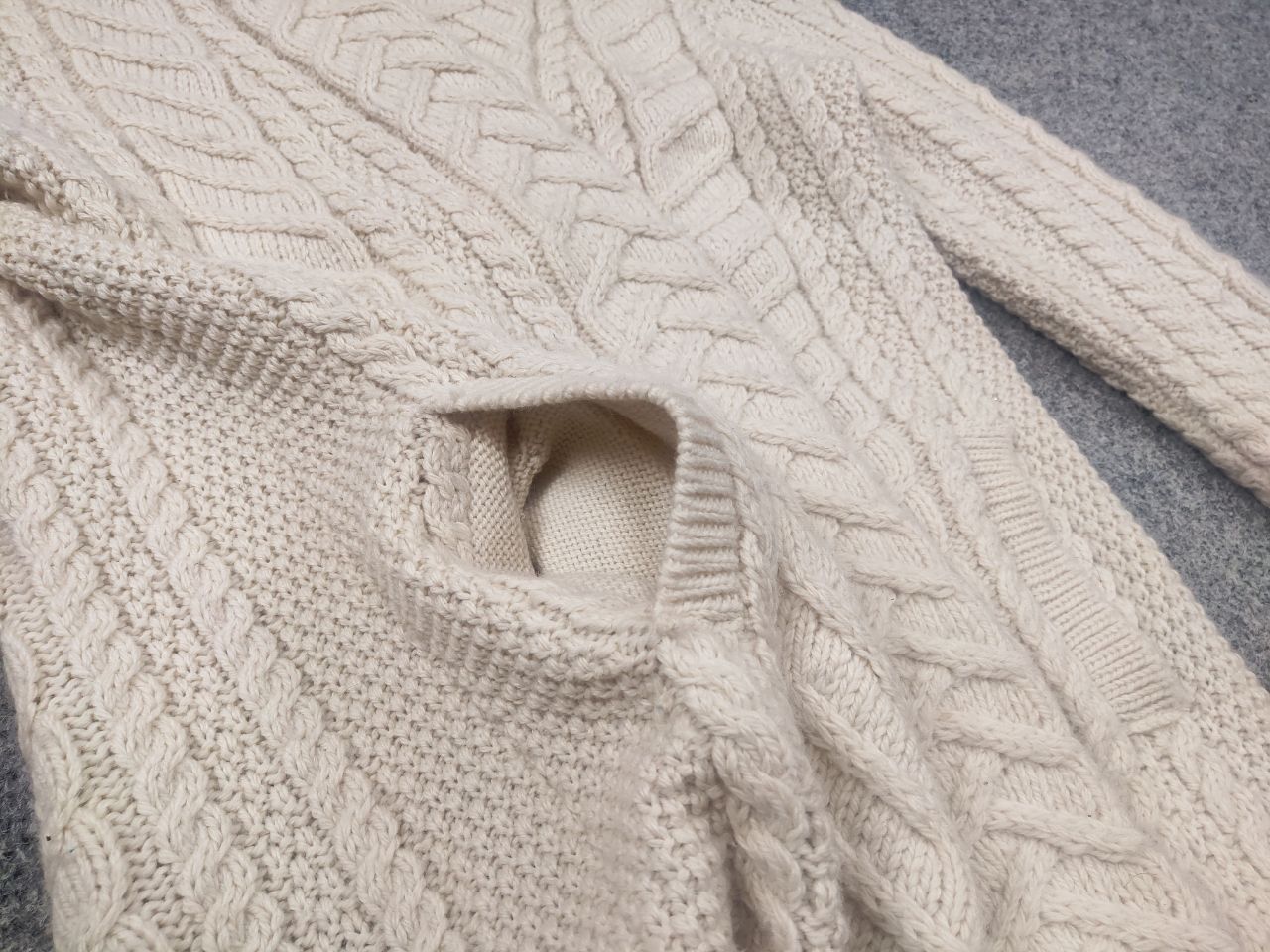 Aran Crafts Aran Crafts soft wool Cable Knit Cardigan Sweater Vintage Size L / US 10 / IT 46 - 8 Thumbnail