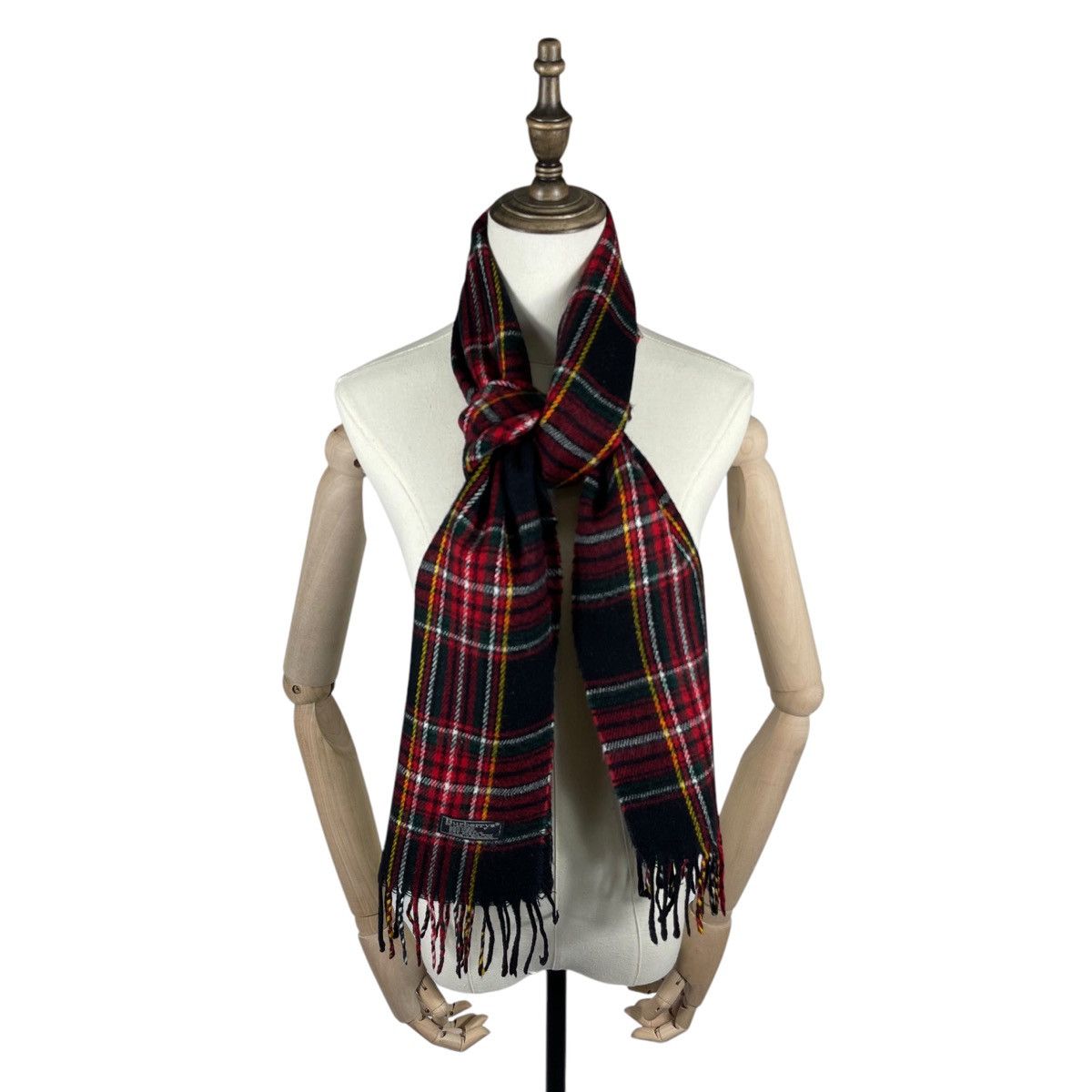 Burberry × Vintage Vintage Burberrys Nova Checked Red Light Scarf Muffler Size ONE SIZE - 1 Thumbnail