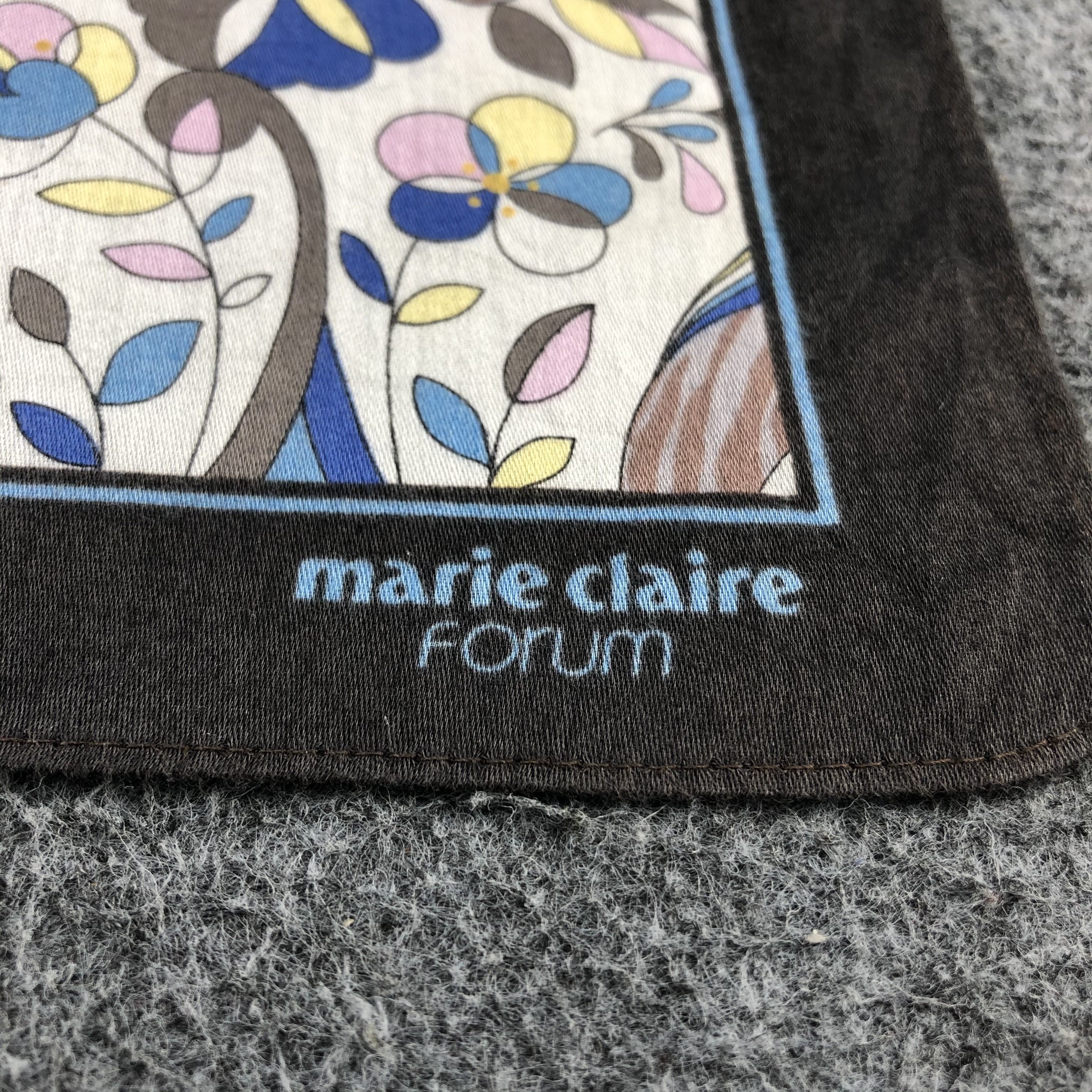 Vintage Marie Claire Handkerchief Neckerchief Bandana H1365 Size ONE SIZE - 3 Thumbnail