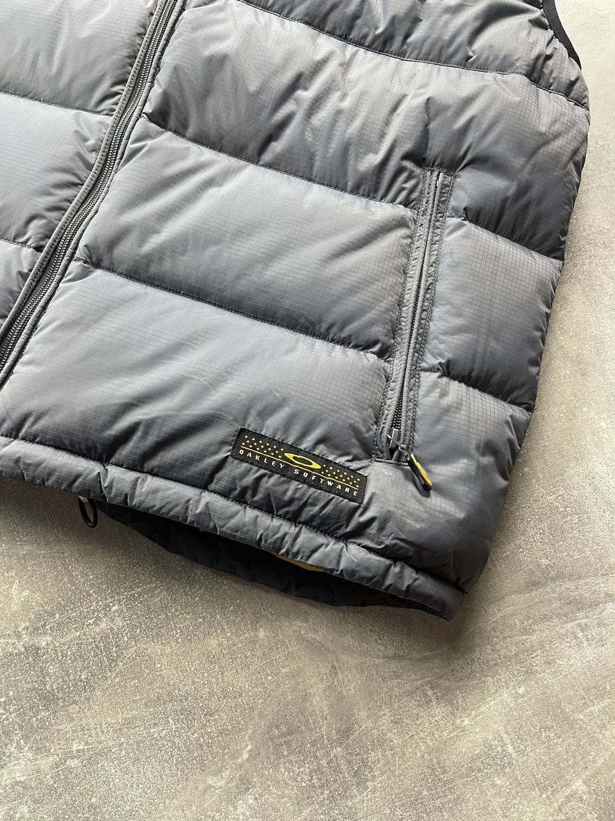 Oakley Oakley Vintage GorpCore Drill Software Insulated Down Vest Size US L / EU 52-54 / 3 - 3 Thumbnail