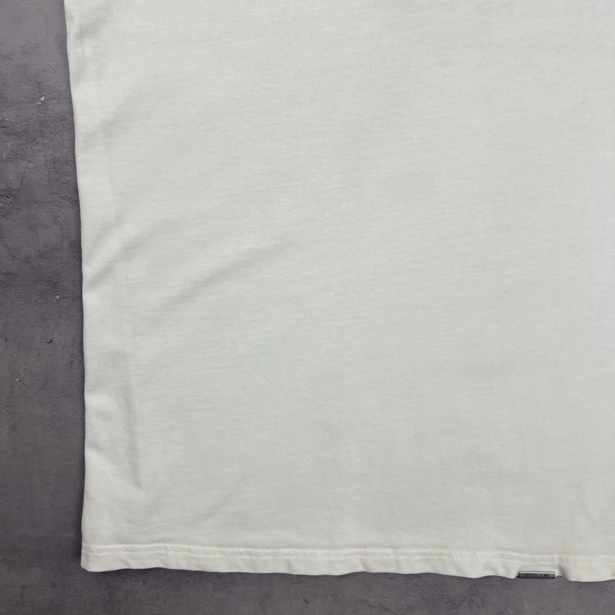 Represent Clo. Rare! Represent Luxury Big Logo Tee Size US M / EU 48-50 / 2 - 18 Thumbnail