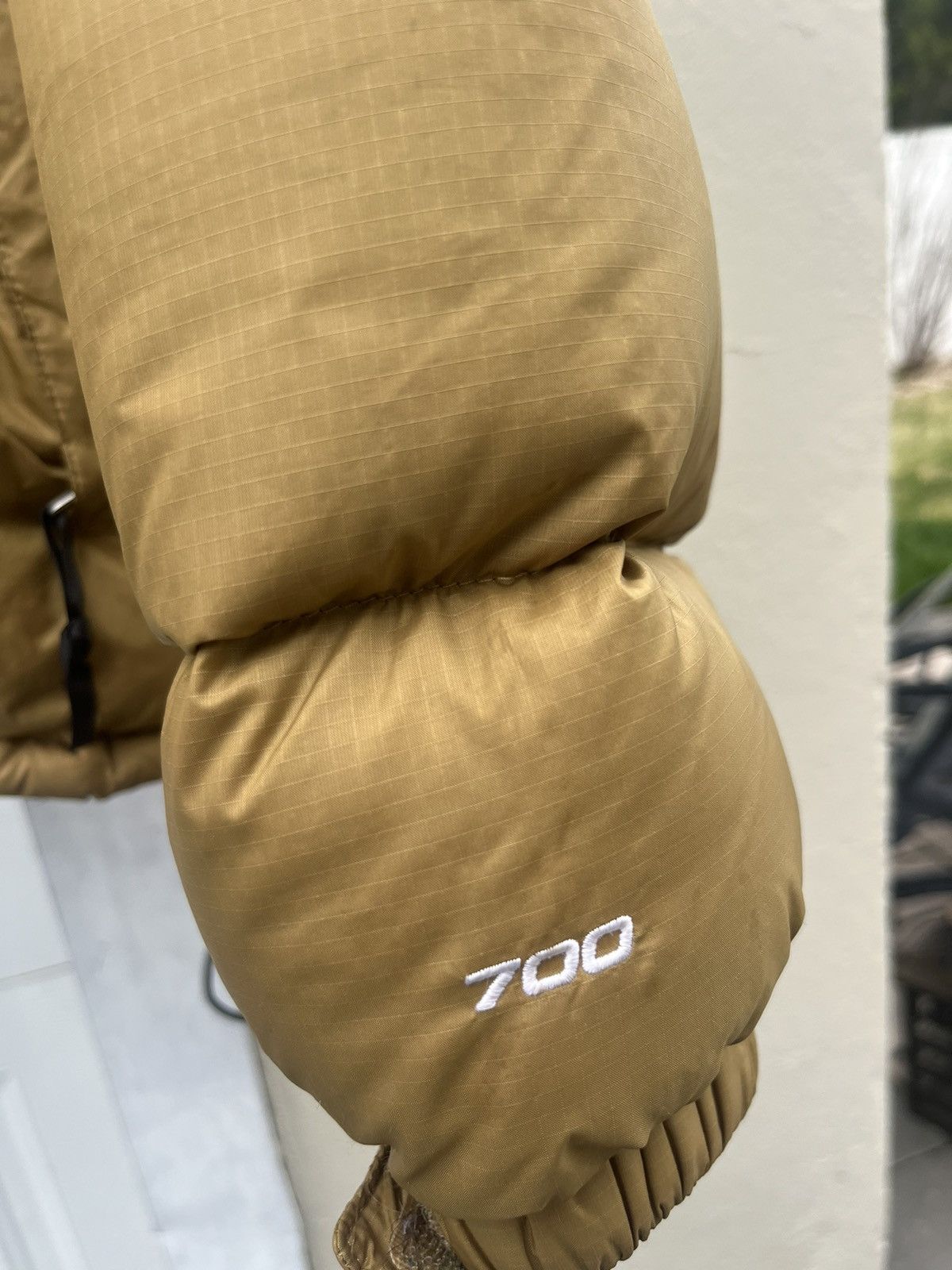 The North Face North Face Nuptse Gold size L Size US L / EU 52-54 / 3 - 3 Thumbnail