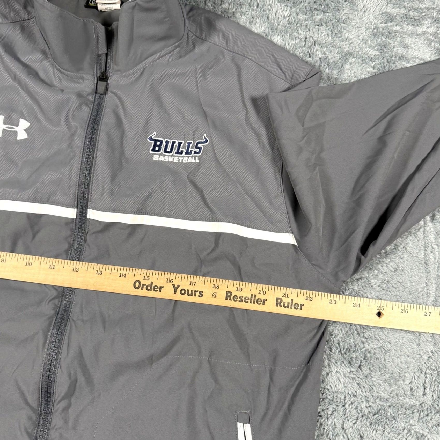 Under Armour Under Armour Bulls Basketball Performance Full Zip Herringbone Jacket Size L Gray Men Size US L / EU 52-54 / 3 - 7 Thumbnail