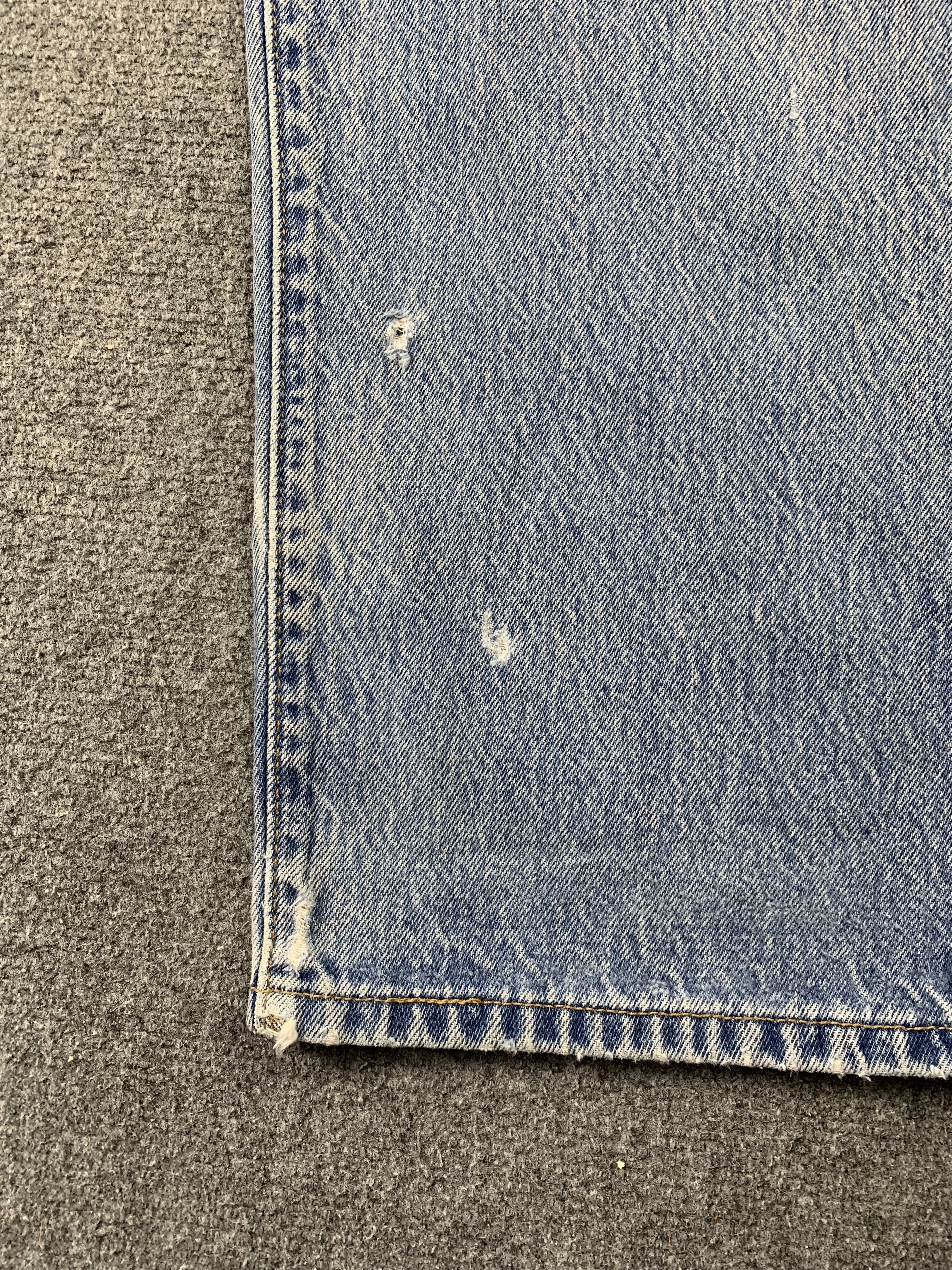 Levi's Vintage Distressed Levis 501 Faded Blue Jeans DP2148 Size US 36 / EU 52 - 14 Thumbnail