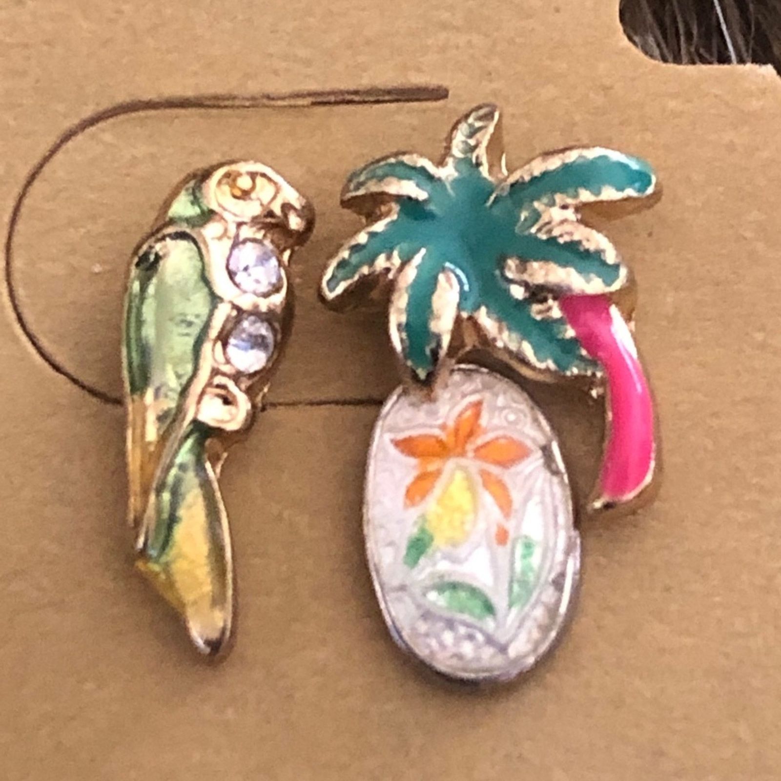 Vintage Vintage set of three tropical theme pierced earrings Size ONE SIZE - 3 Thumbnail