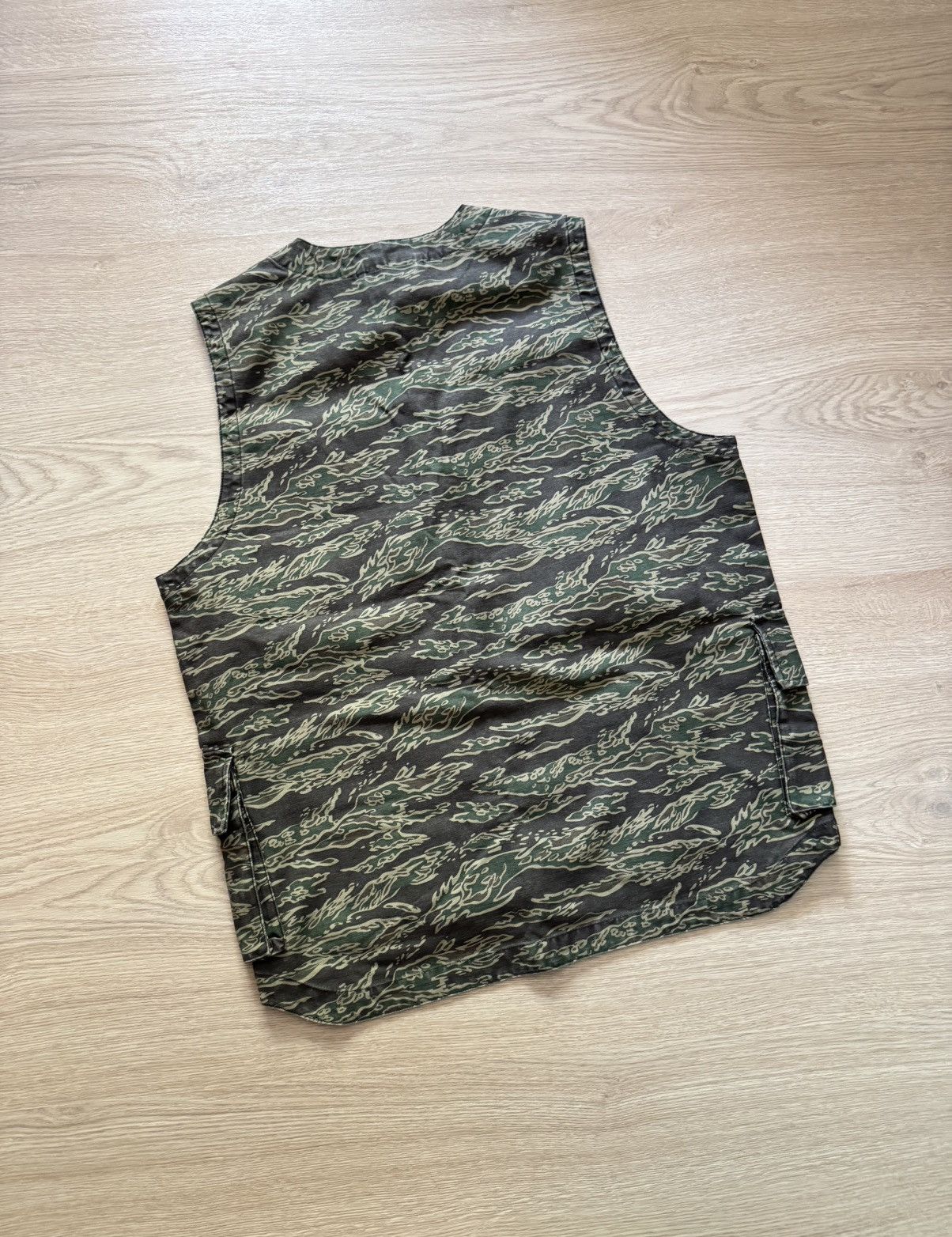 Carhartt Wip Carhartt WIP Tiger Camo Utility Vest Size US M / EU 48-50 / 2 - 5 Thumbnail
