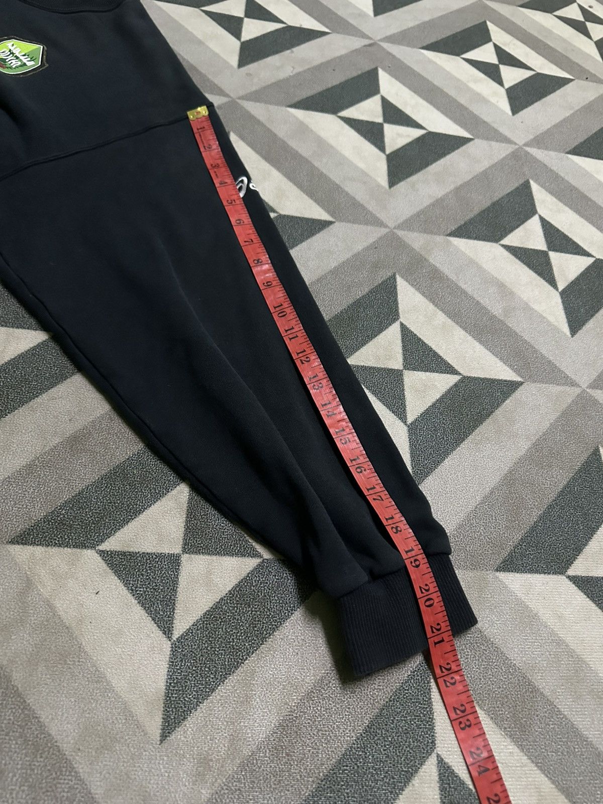 Asics Vintage 90s Minami by Asics black sweatshirt Size US L / EU 52-54 / 3 - 9 Thumbnail