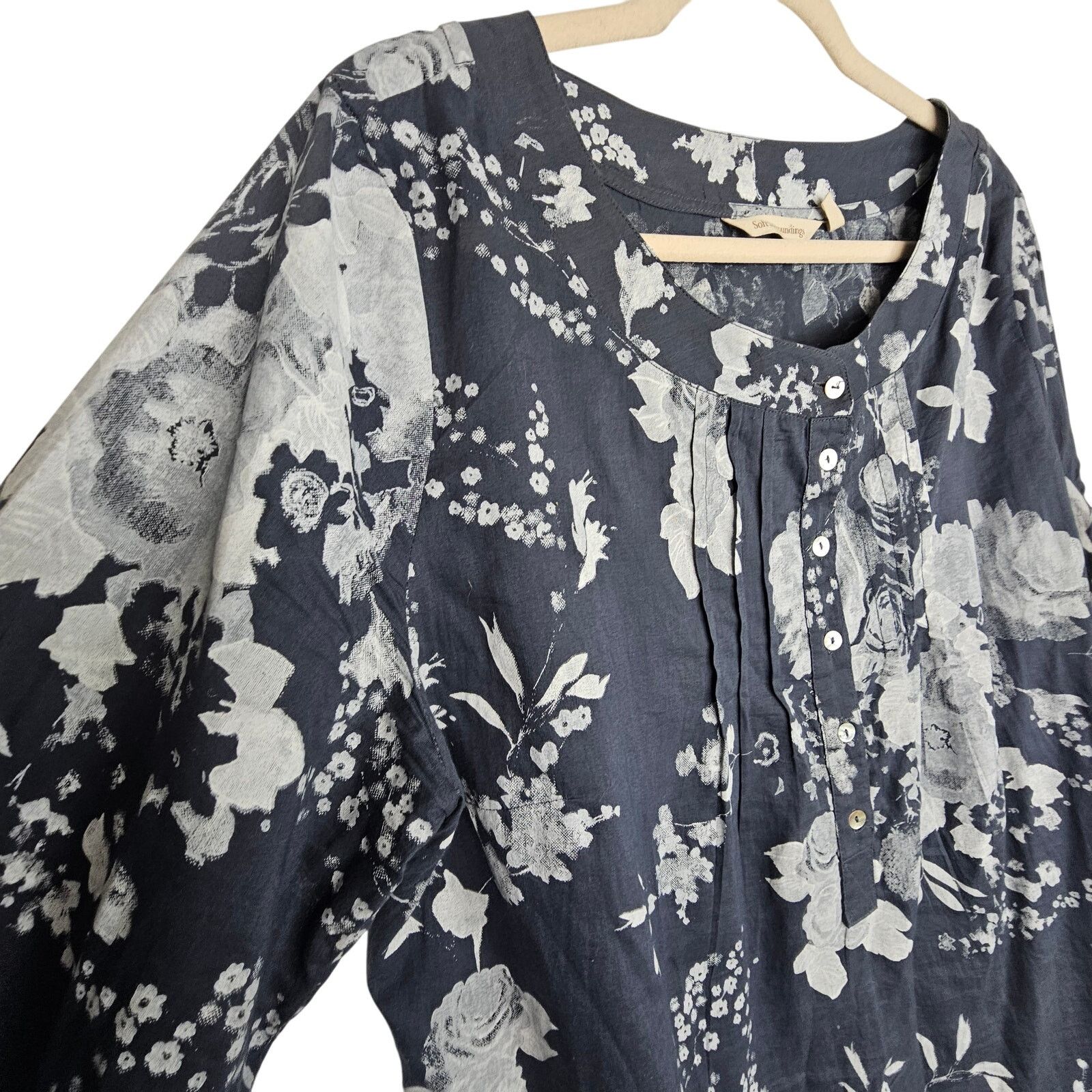 Soft Surroundings Soft Surroundings Floral Tuberosa Tunic Sz L Pleated Resort Size L / US 10 / IT 46 - 6 Thumbnail