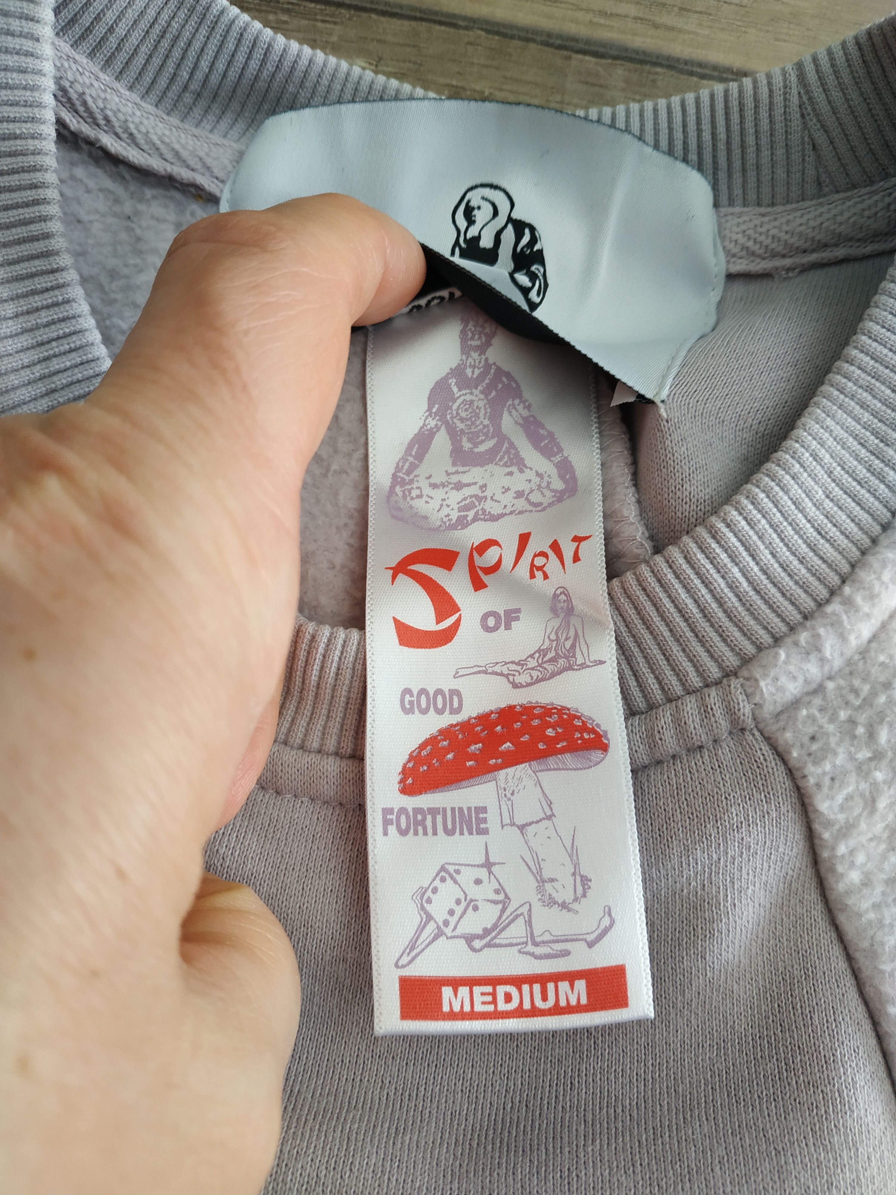 Jungles Jungles Jungles Men's Plush Front Logo Sweatshirt, s. MEDIUM Size US M / EU 48-50 / 2 - 10 Thumbnail