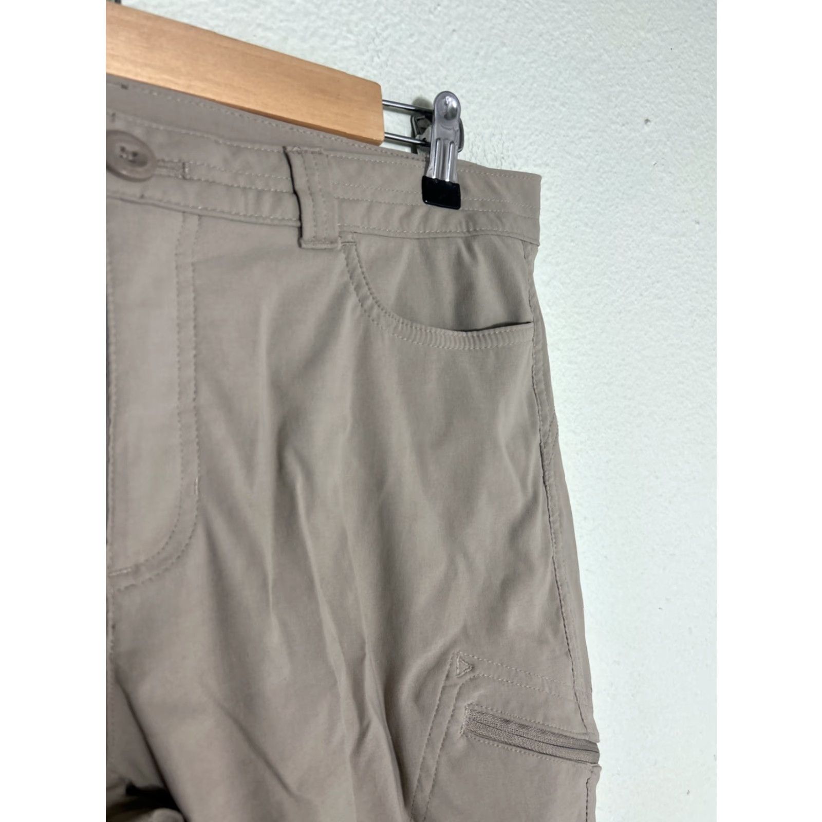 Eddie Bauer Eddie Bauer Womens Pants Cropped Beige Size 12 Cargo 34x21 Womens Size 34" / US 12 / IT 48 - 6 Thumbnail