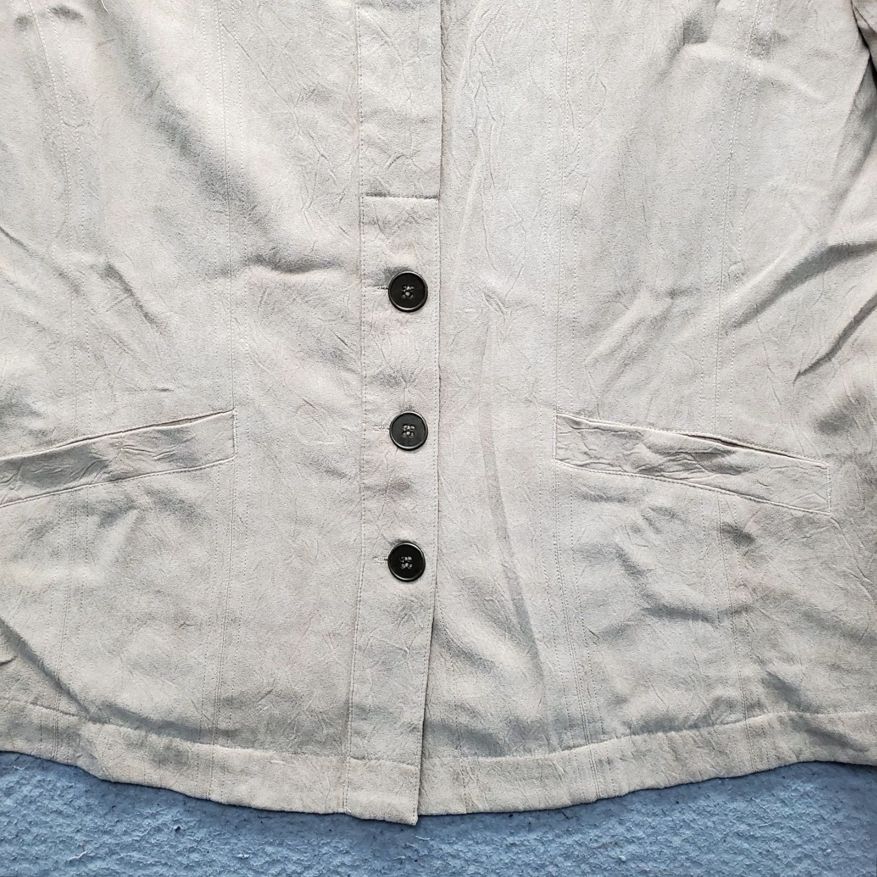 Vintage Chico's Jacket Womens Size 2 Tan Lightweight Long Sleeve Collared Button Front Jacket Mens? Womens? Size XS / US 0-2 / IT 36-38 - 6 Thumbnail