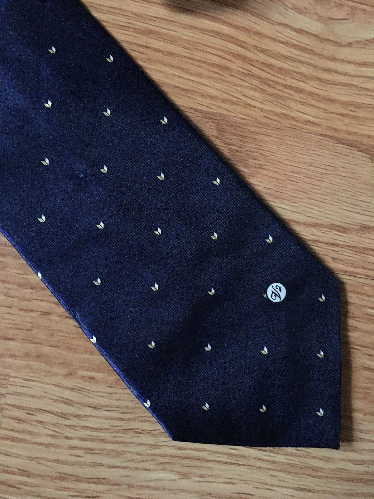 Versace VERSACE V2 Dark Navy Blue Silk Mens Italy Tie Vintage Size ONE SIZE - 2 Thumbnail