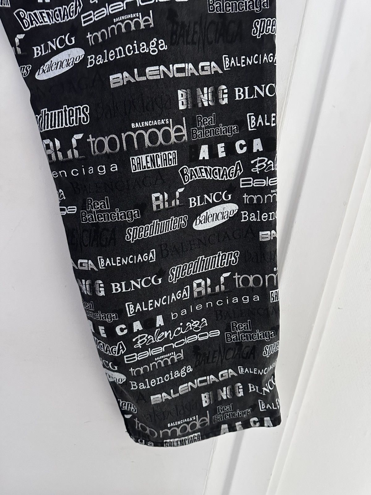 Balenciaga BALENCIAGA – TV Show Logo Print Wide Leg Denim Jeans Size US 43 - 11 Thumbnail